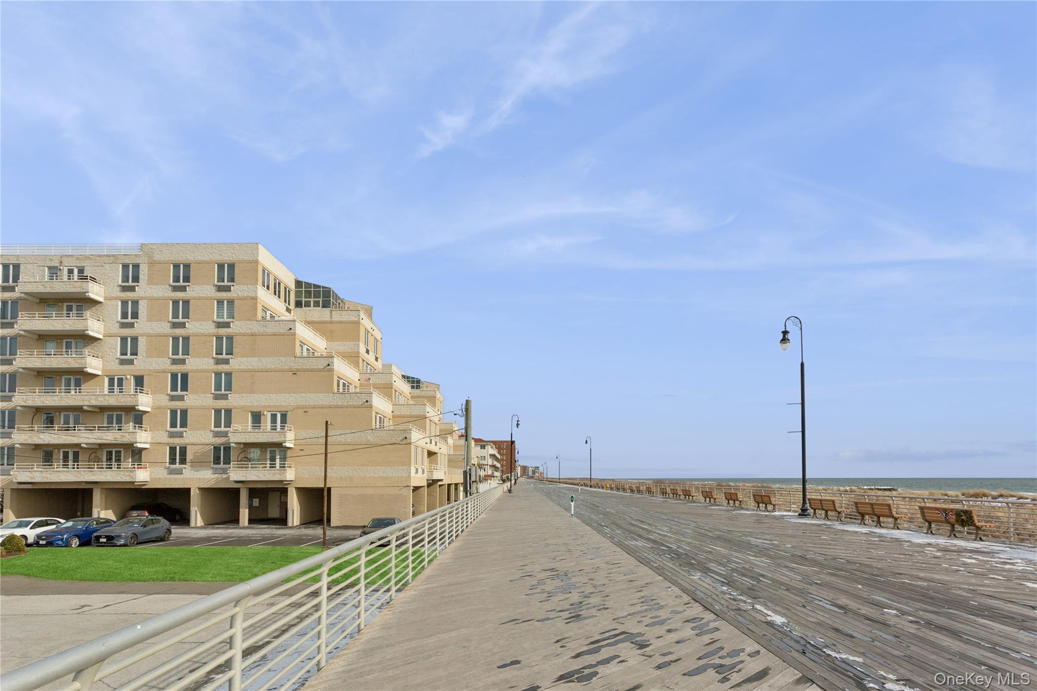 Condo Broadway Nassau County, NY 11561, MLS-955410-2