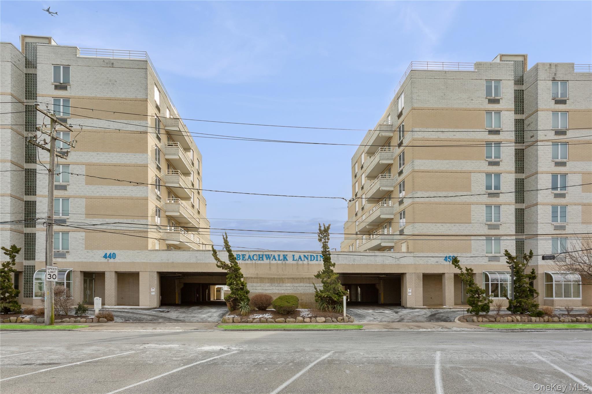 Condo Broadway  Nassau County, NY 11561, MLS-955410-28