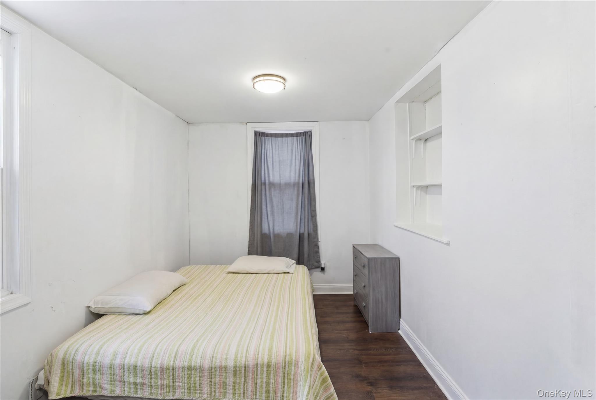 Single Family 233rd  Bronx, NY 10466, MLS-955413-20