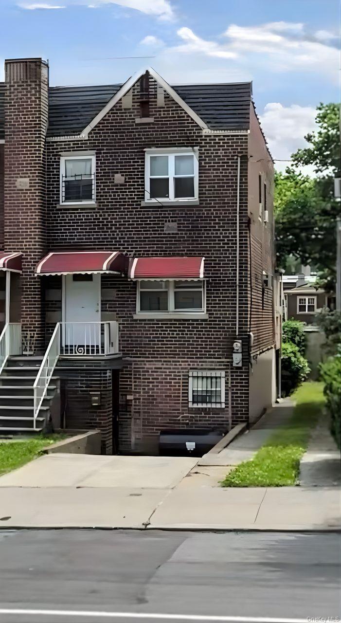 Single Family 233rd  Bronx, NY 10466, MLS-955413-22