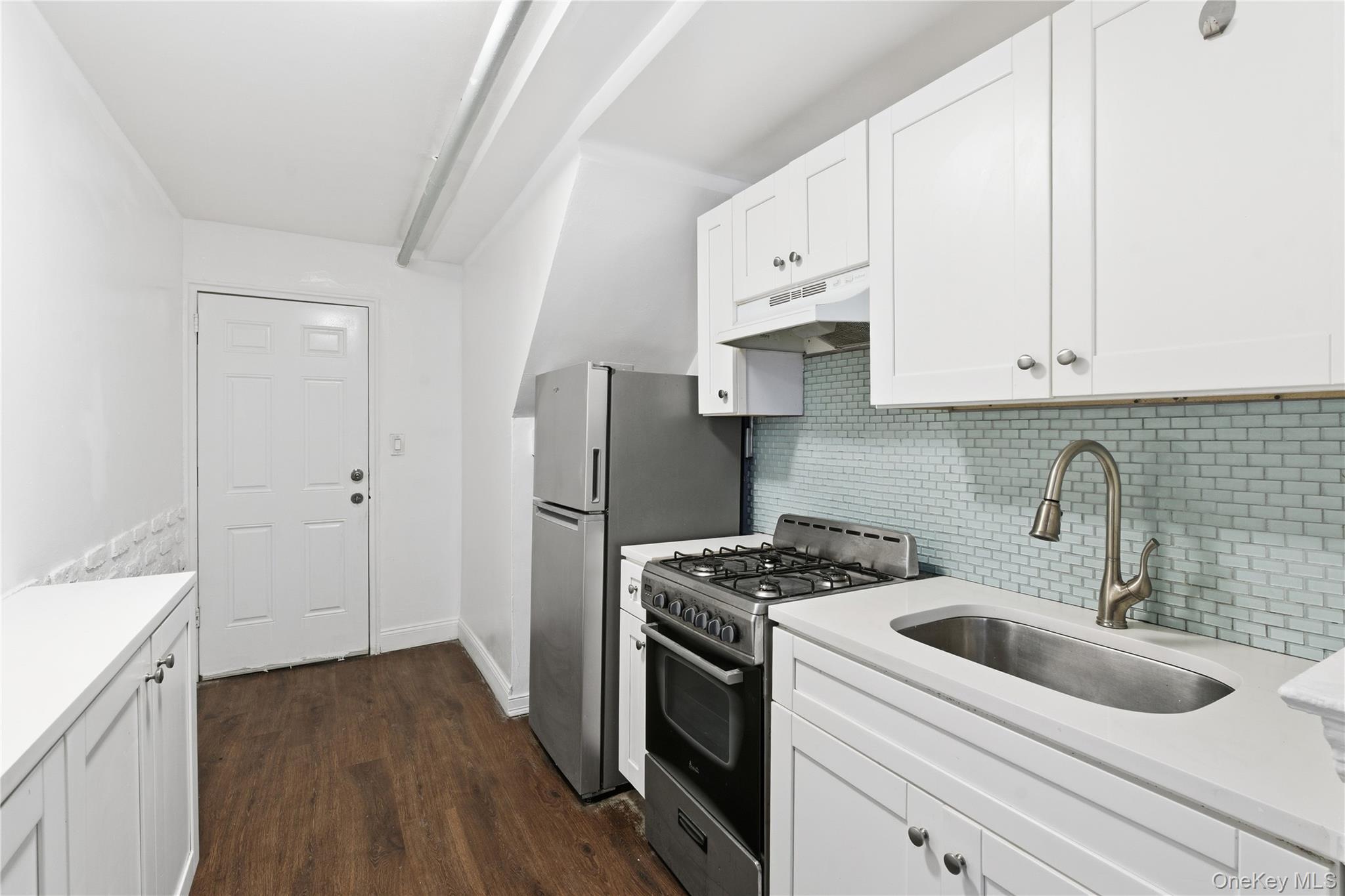 Single Family 233rd  Bronx, NY 10466, MLS-955413-7