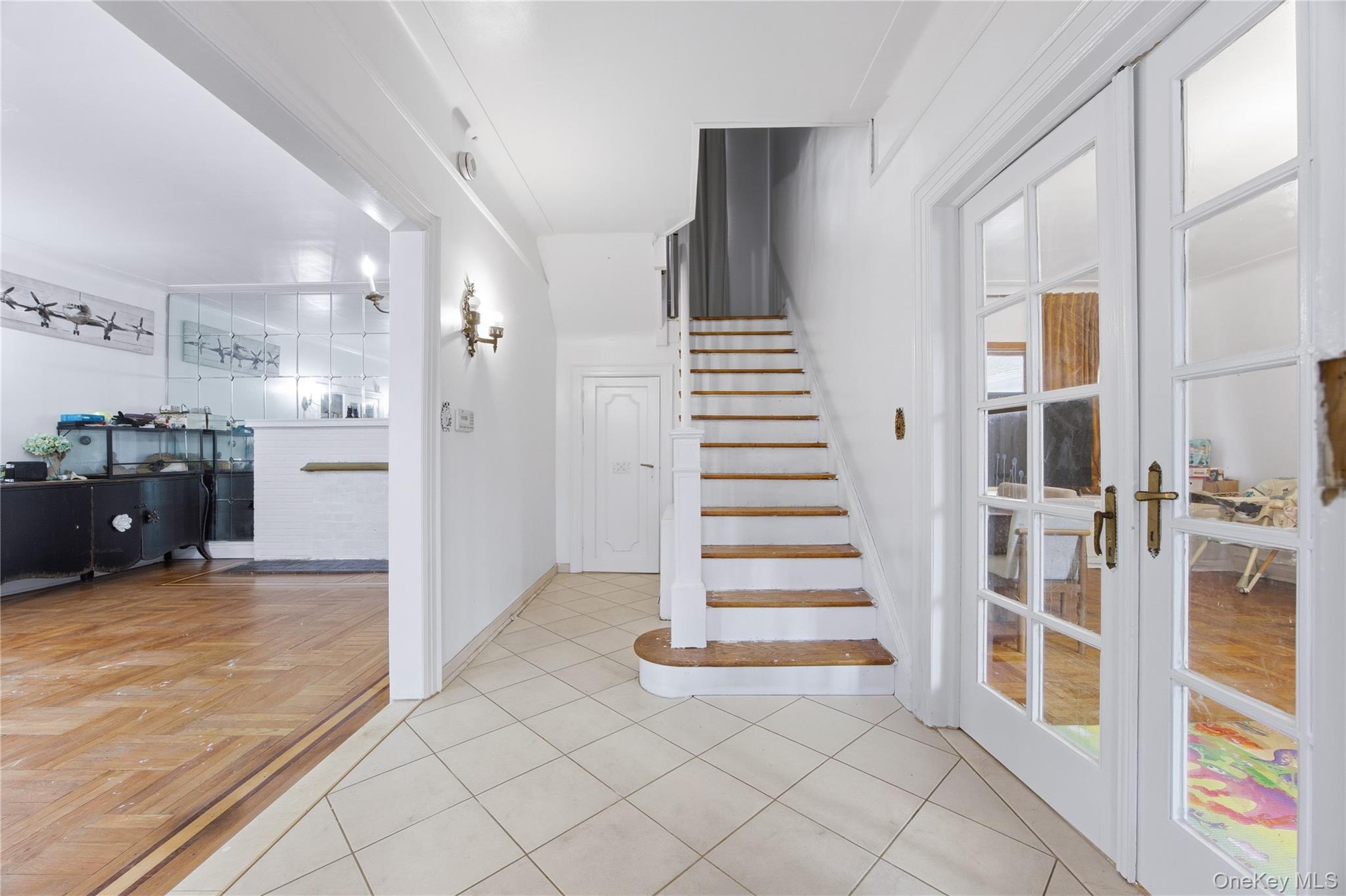 Single Family Riverside  Queens, NY 11357, MLS-955428-10