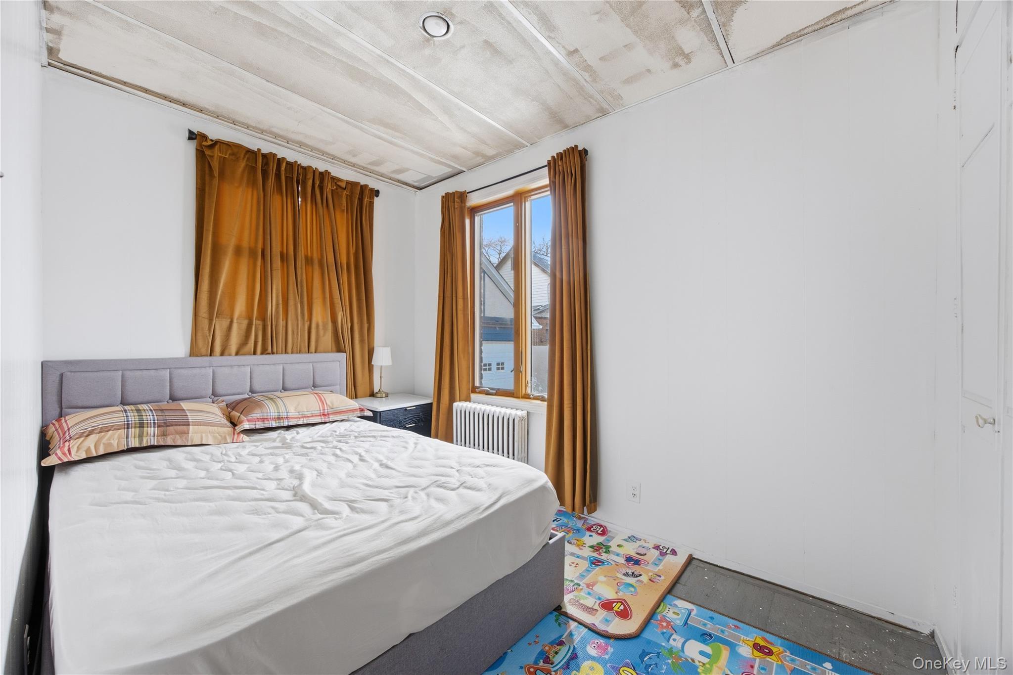 Single Family Riverside  Queens, NY 11357, MLS-955428-15