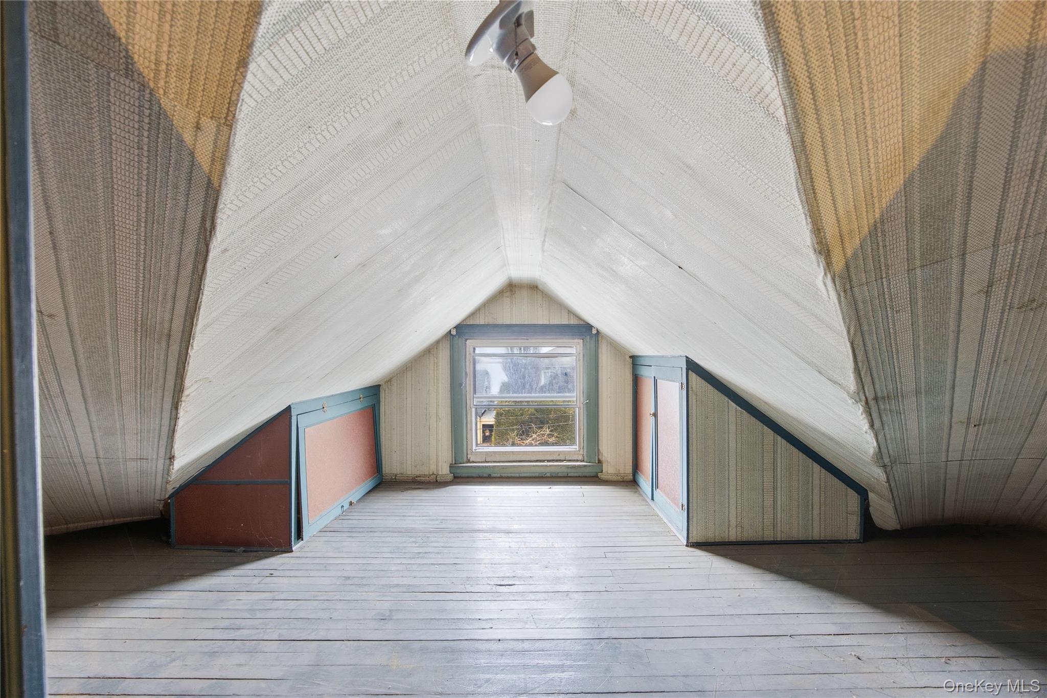 Single Family Riverside  Queens, NY 11357, MLS-955428-23