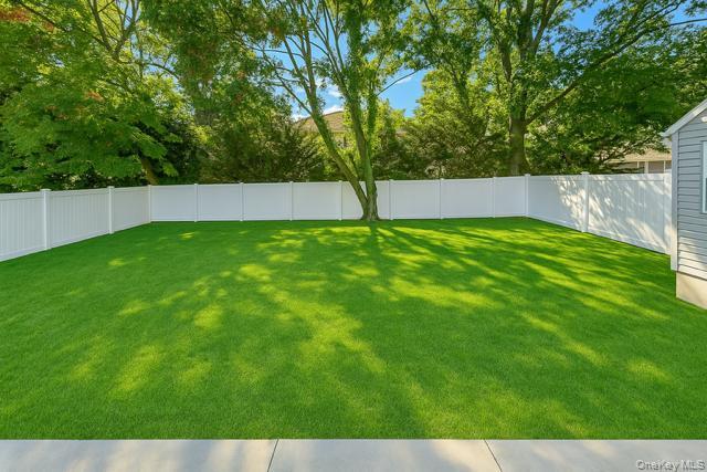 Single Family Avon  Nassau County, NY 11557, MLS-955443-2