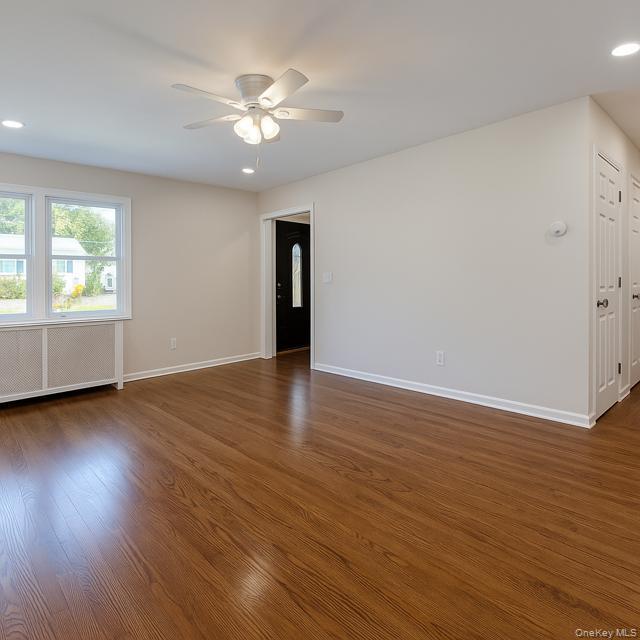Single Family Avon  Nassau County, NY 11557, MLS-955443-4