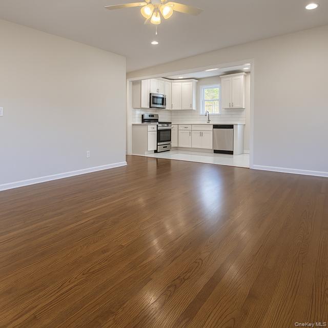 Single Family Avon  Nassau County, NY 11557, MLS-955443-5