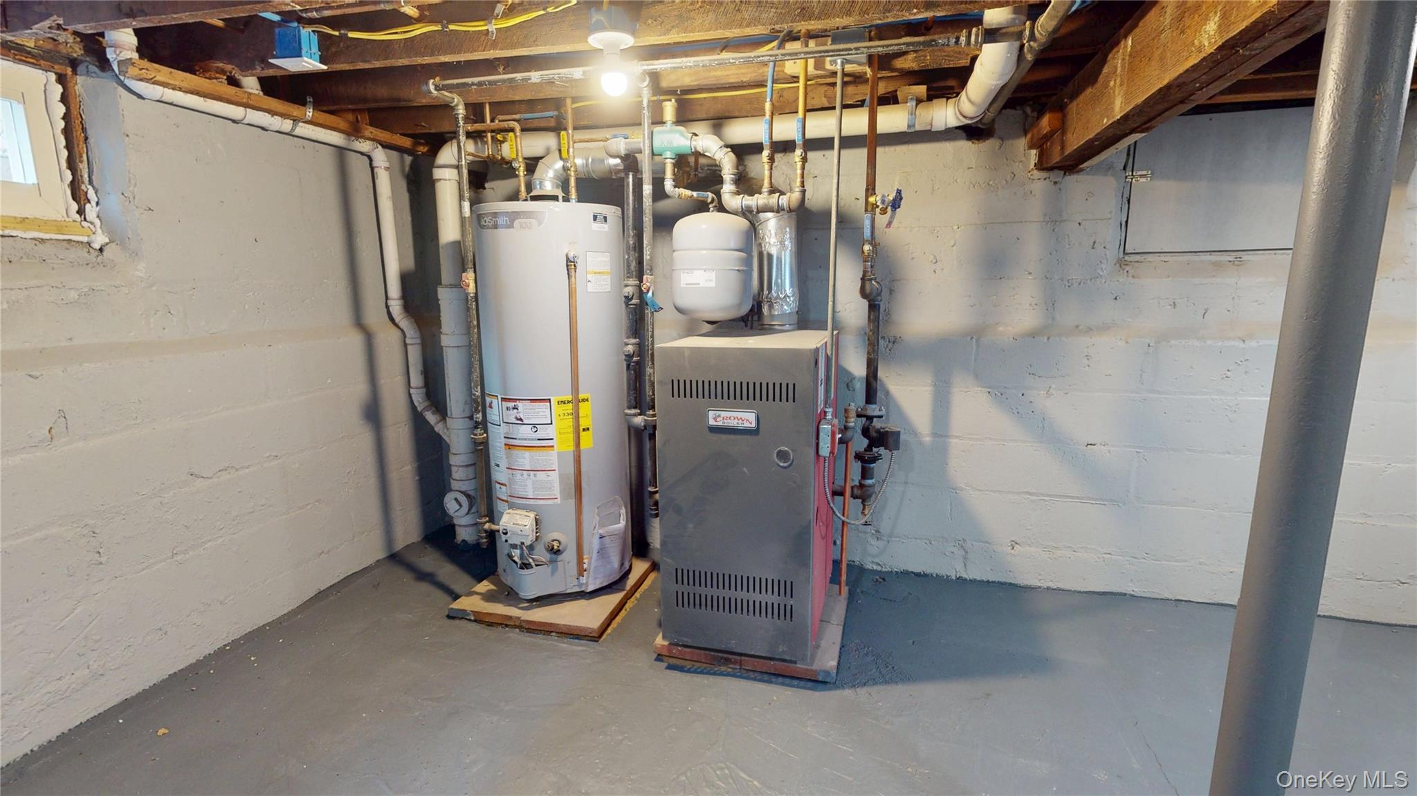 Single Family Brookville  Queens, NY 11422, MLS-955455-25