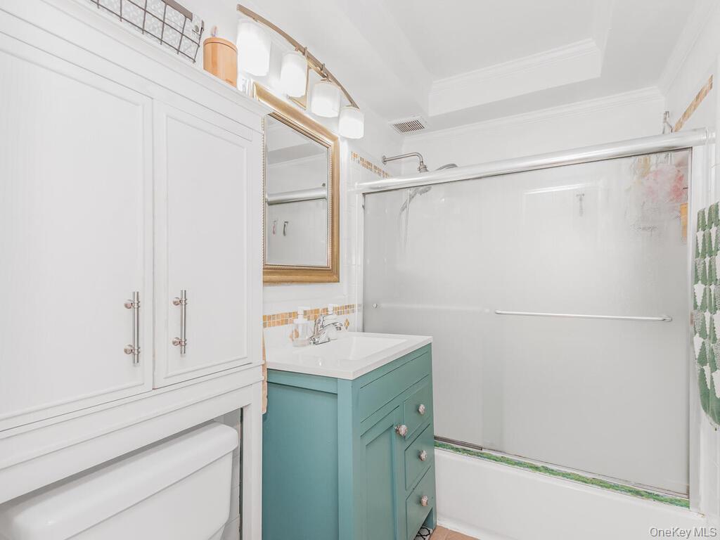 Coop Broadway  Bronx, NY 10471, MLS-955458-10