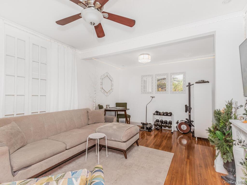 Coop Broadway  Bronx, NY 10471, MLS-955458-4