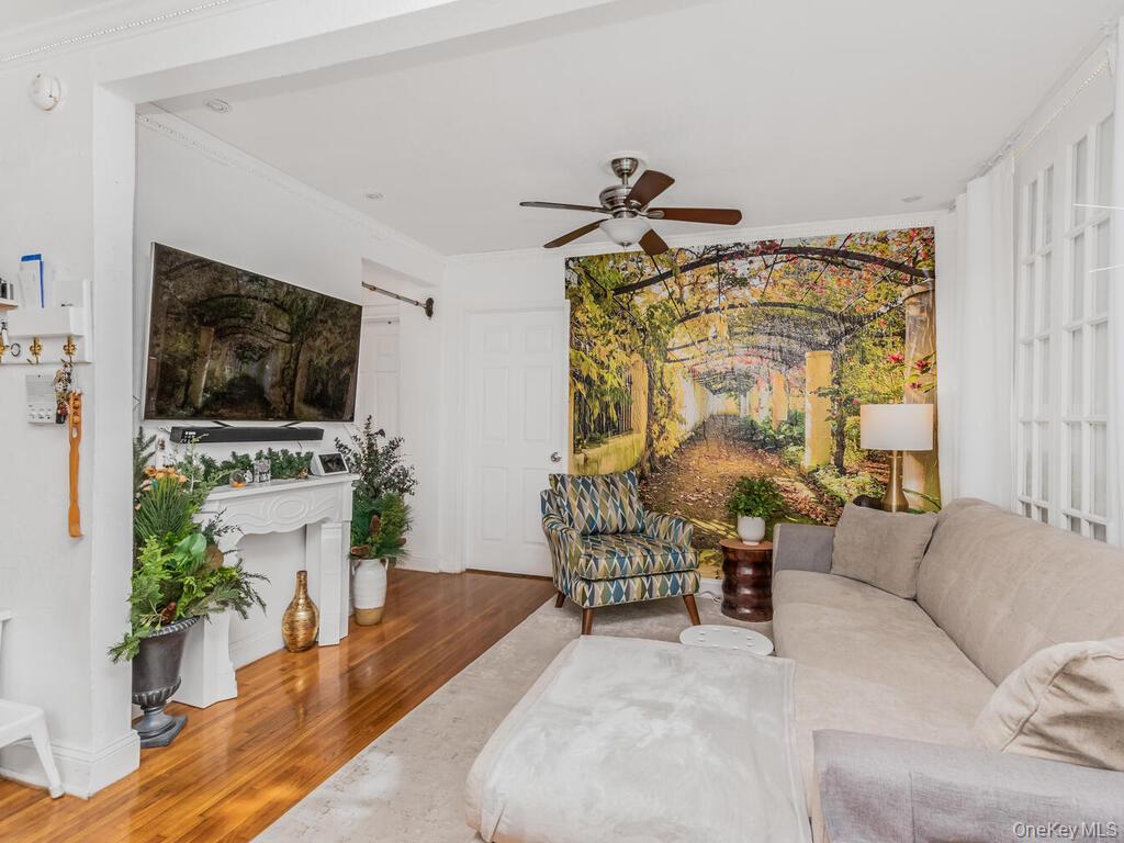 Coop Broadway  Bronx, NY 10471, MLS-955458-5