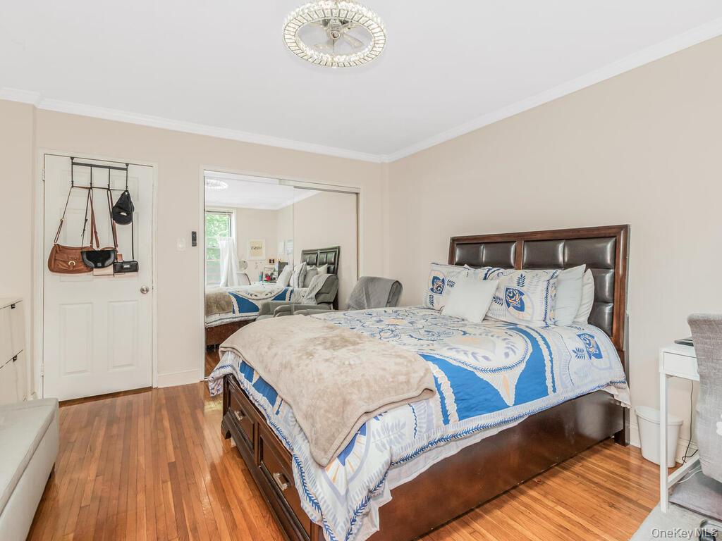 Coop Broadway  Bronx, NY 10471, MLS-955458-8