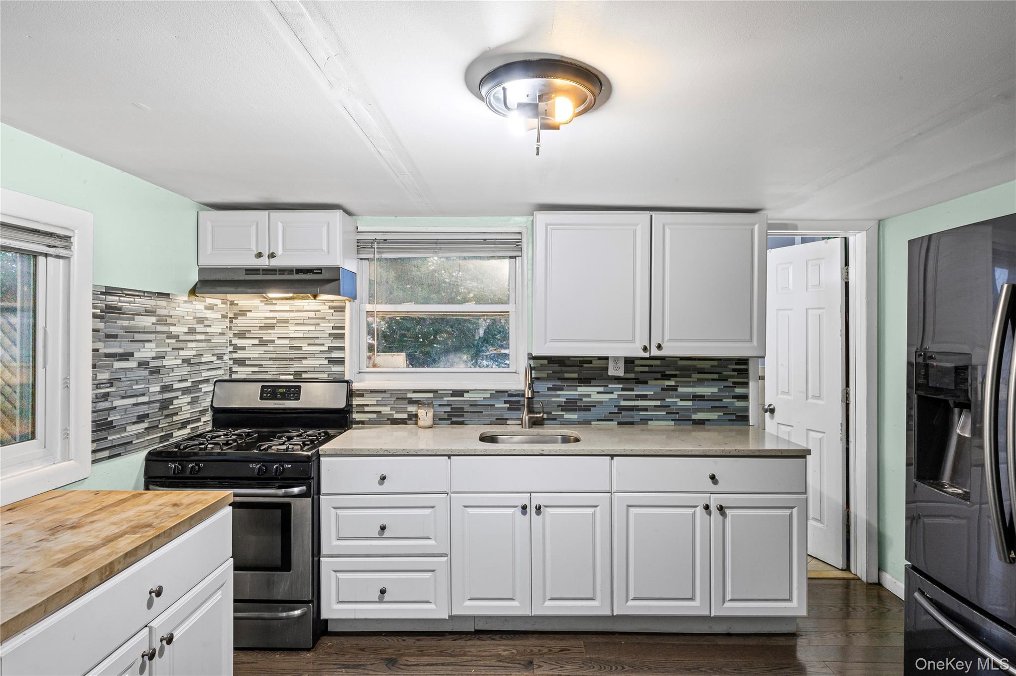 Single Family Delaware  Suffolk County, NY 11757, MLS-955471-3