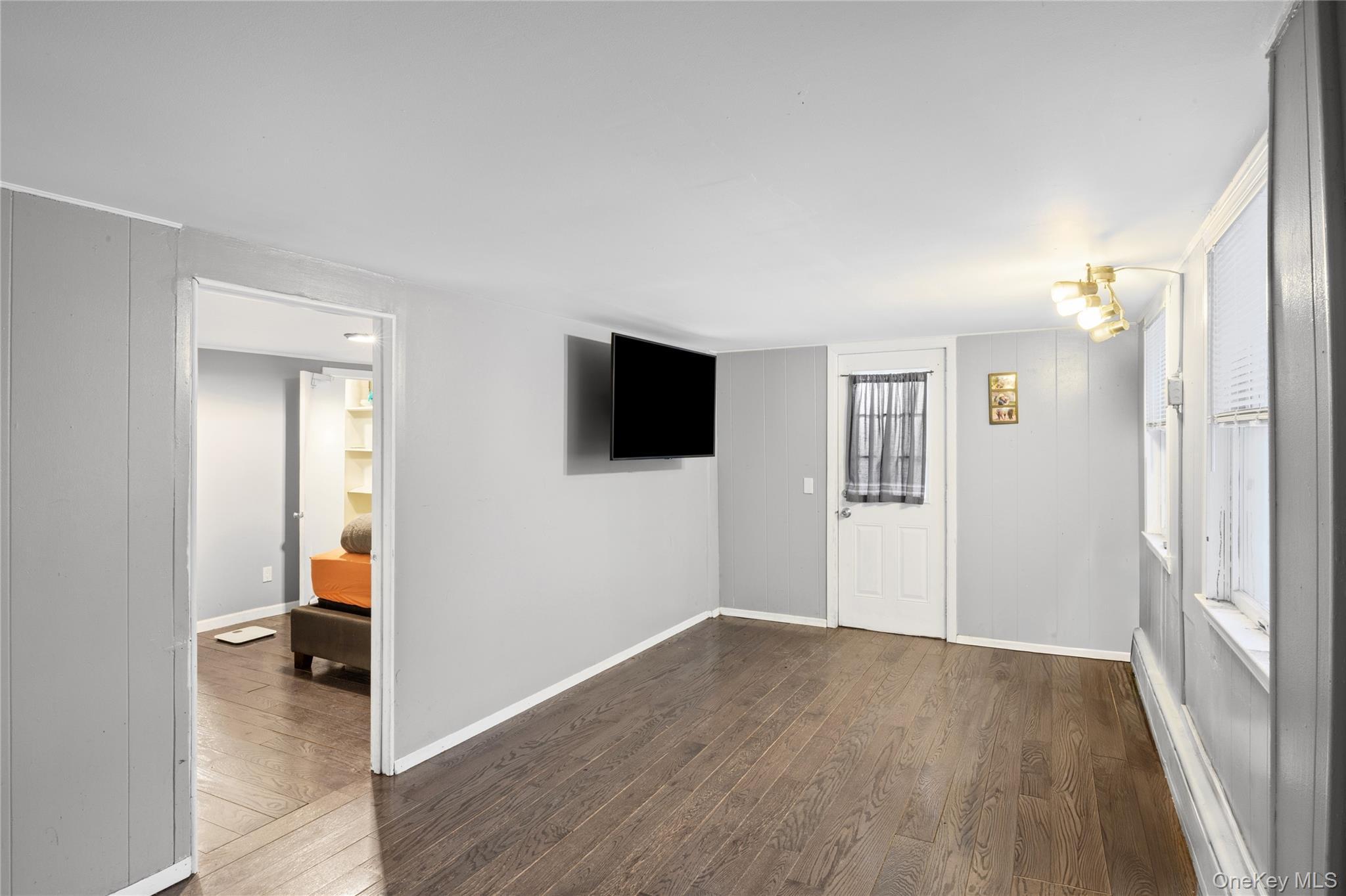 Single Family Delaware  Suffolk County, NY 11757, MLS-955471-8