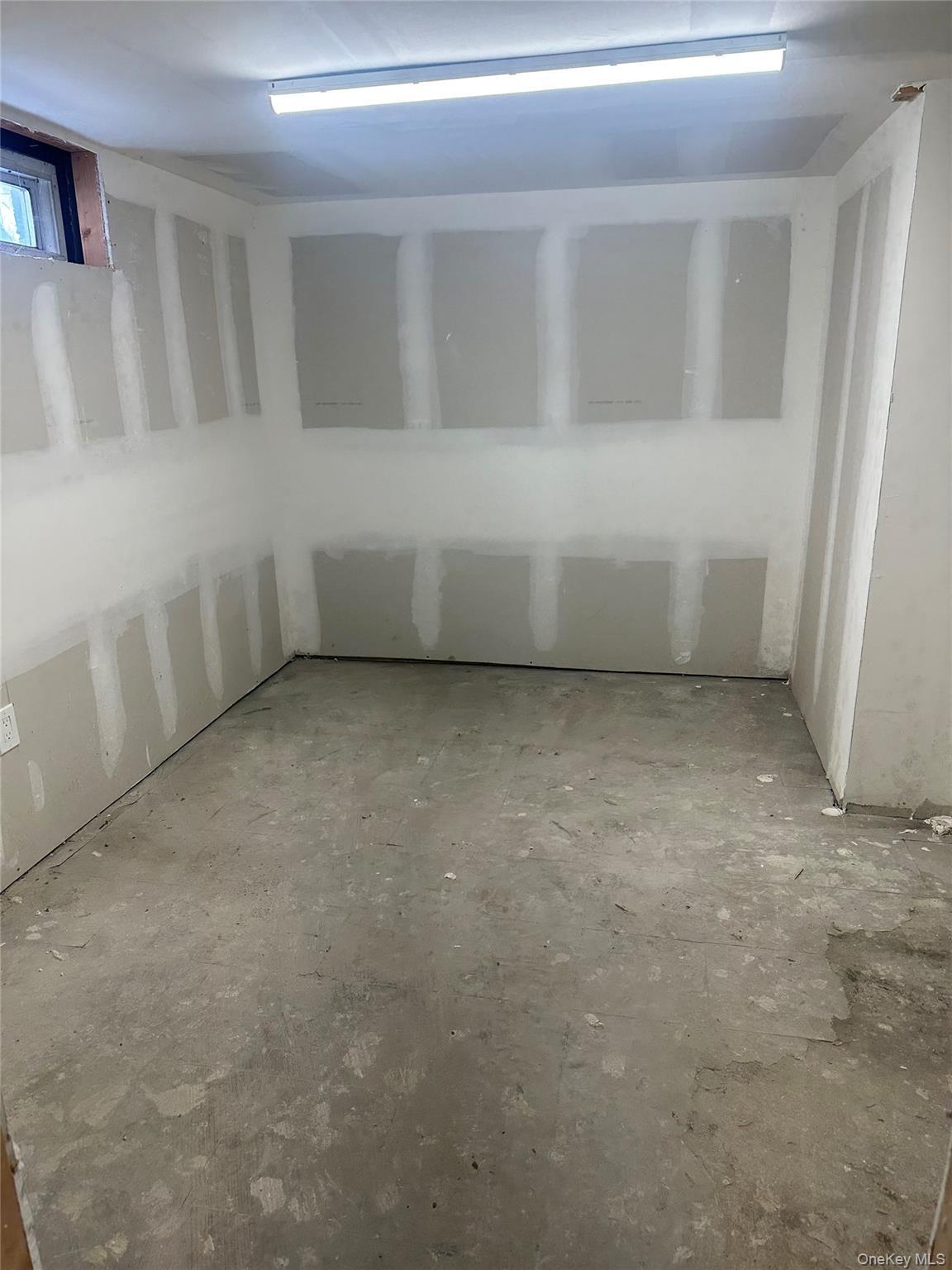 Single Family Hemlock  Suffolk County, NY 11798, MLS-955494-4