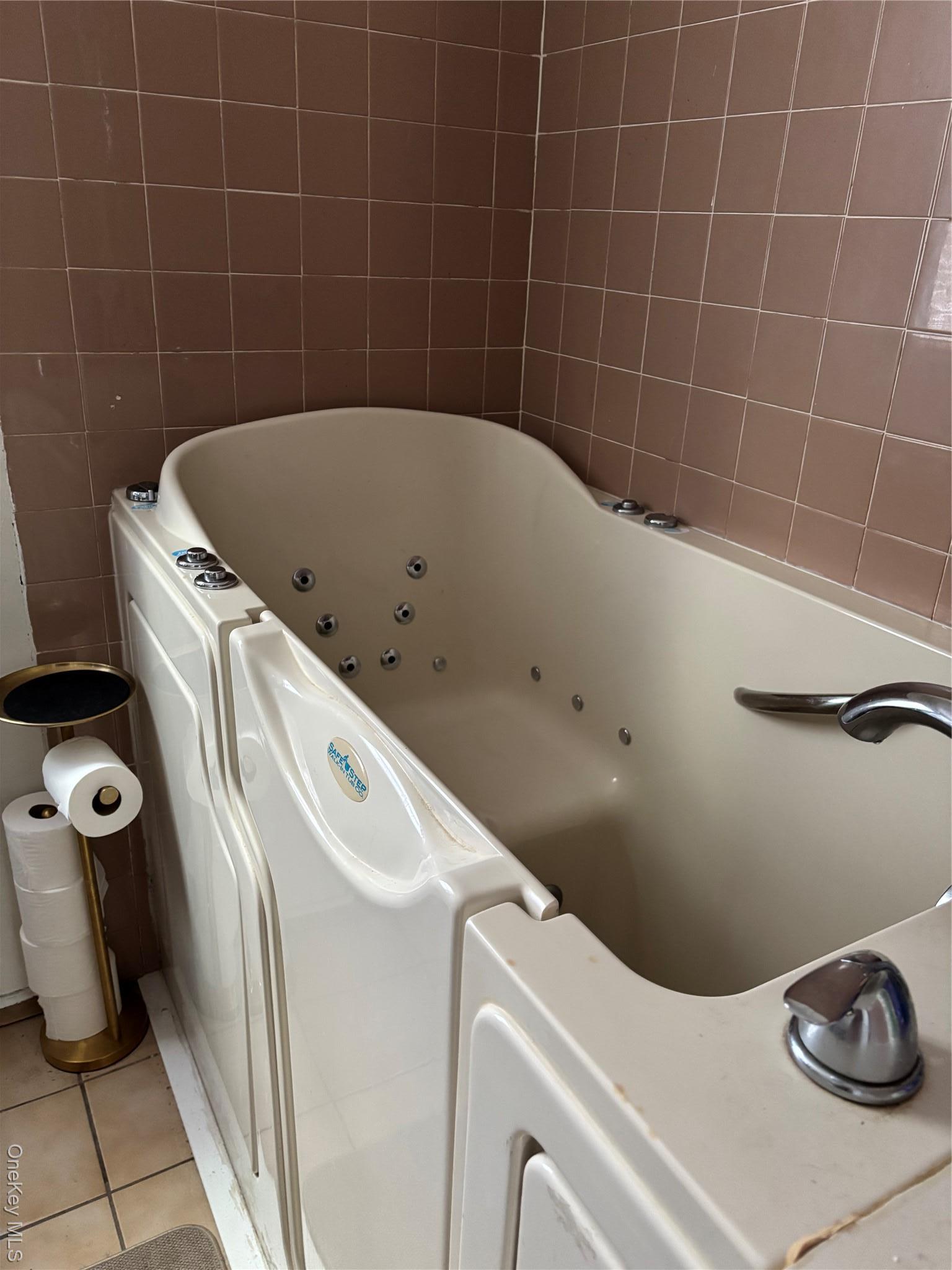 Single Family Hemlock  Suffolk County, NY 11798, MLS-955494-8