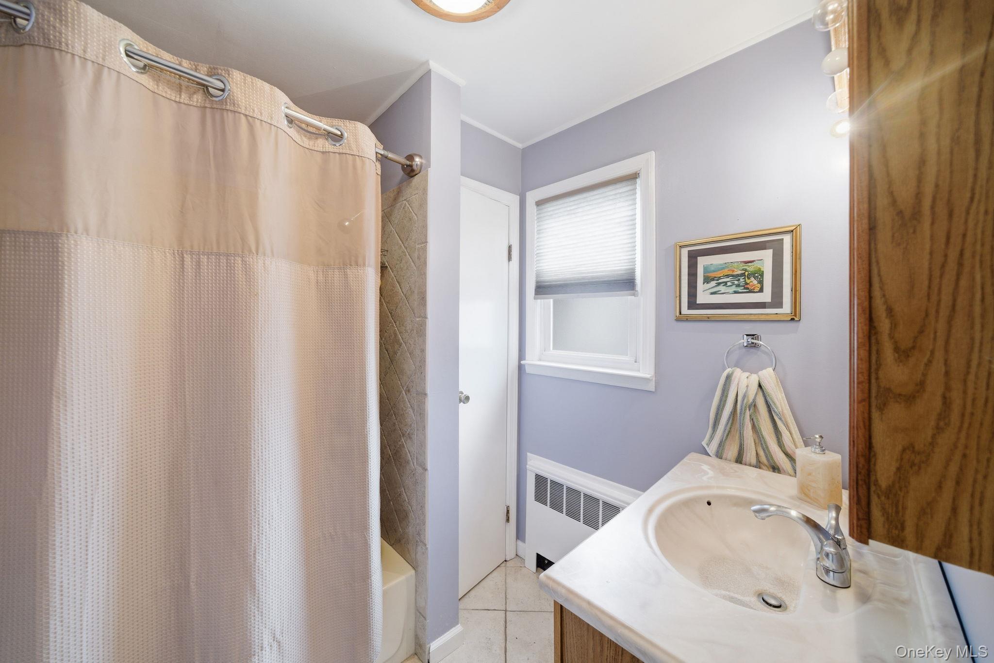 Single Family 25th  Suffolk County, NY 11726, MLS-955502-10