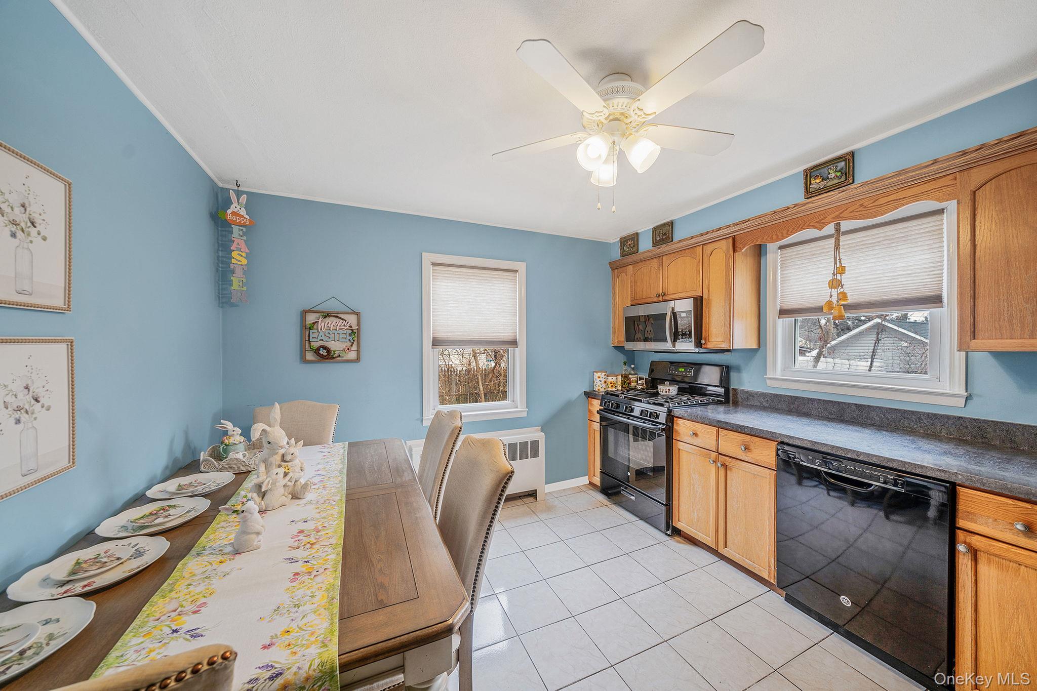 Single Family 25th  Suffolk County, NY 11726, MLS-955502-15