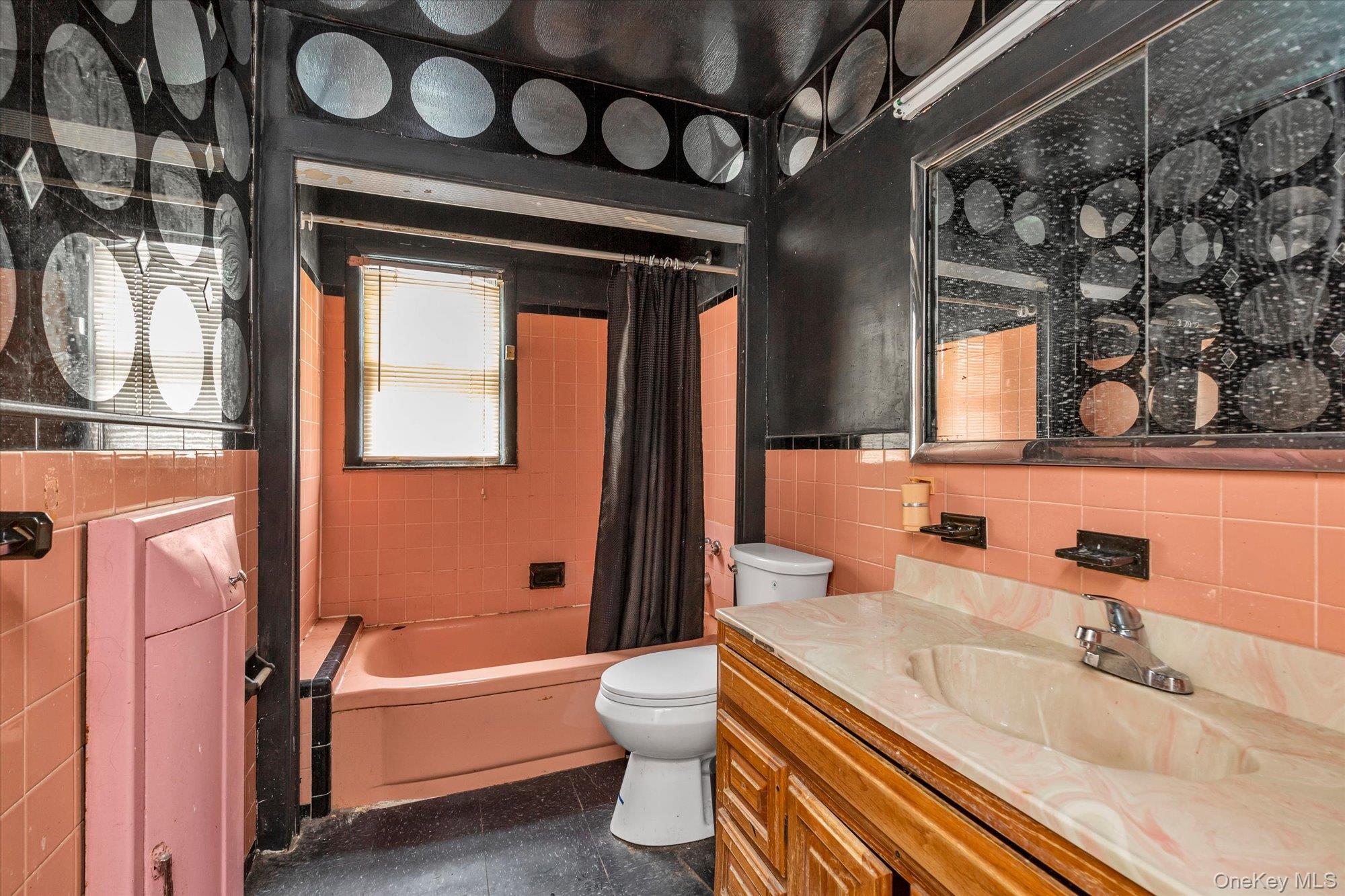 Single Family Francis Lewis  Queens, NY 11411, MLS-955513-12