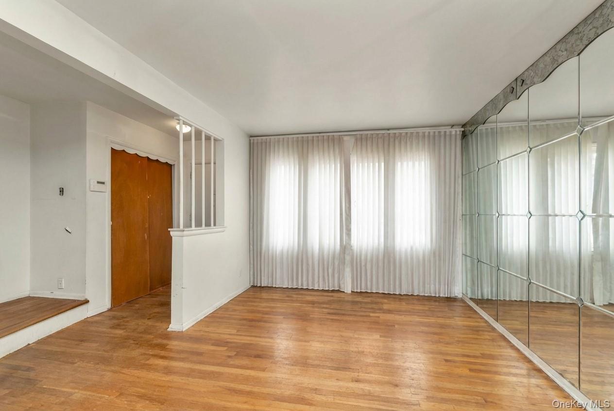 Single Family Francis Lewis  Queens, NY 11411, MLS-955513-2