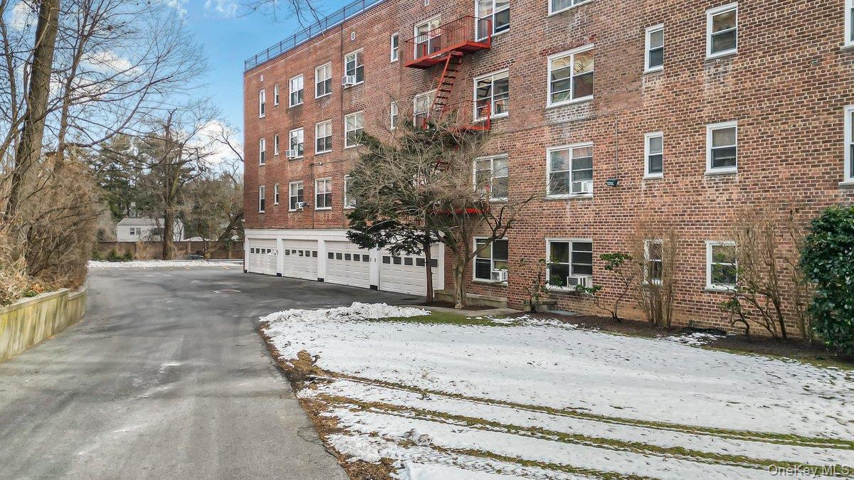 Coop Palmer Westchester County, NY 10708, MLS-955575-16