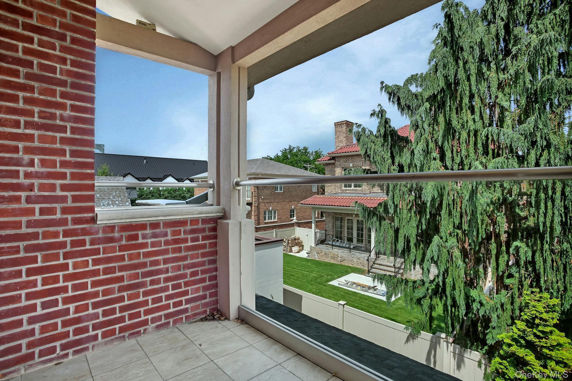 Single Family Boulevard  Queens, NY 11357, MLS-955585-25