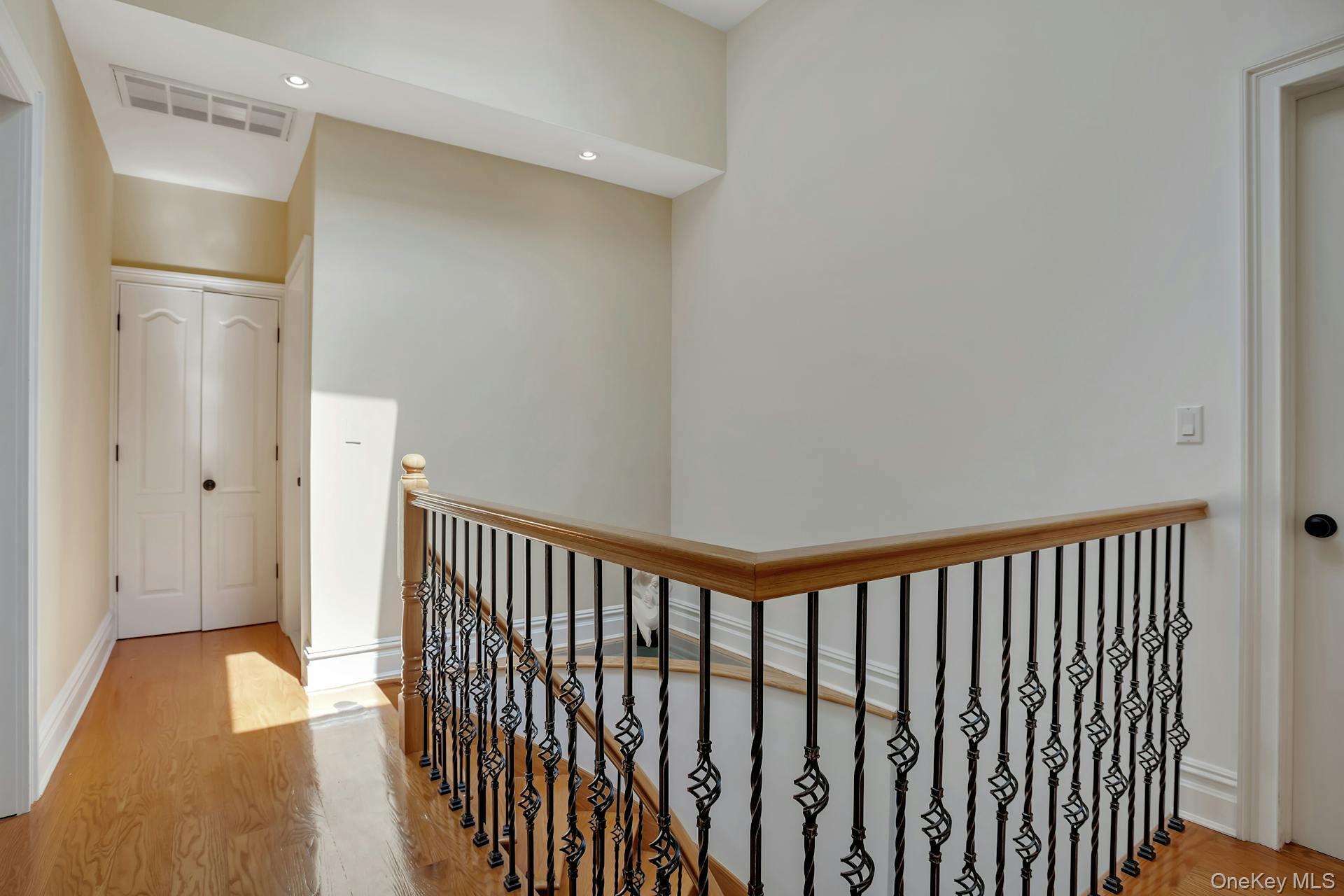 Single Family Boulevard  Queens, NY 11357, MLS-955585-30