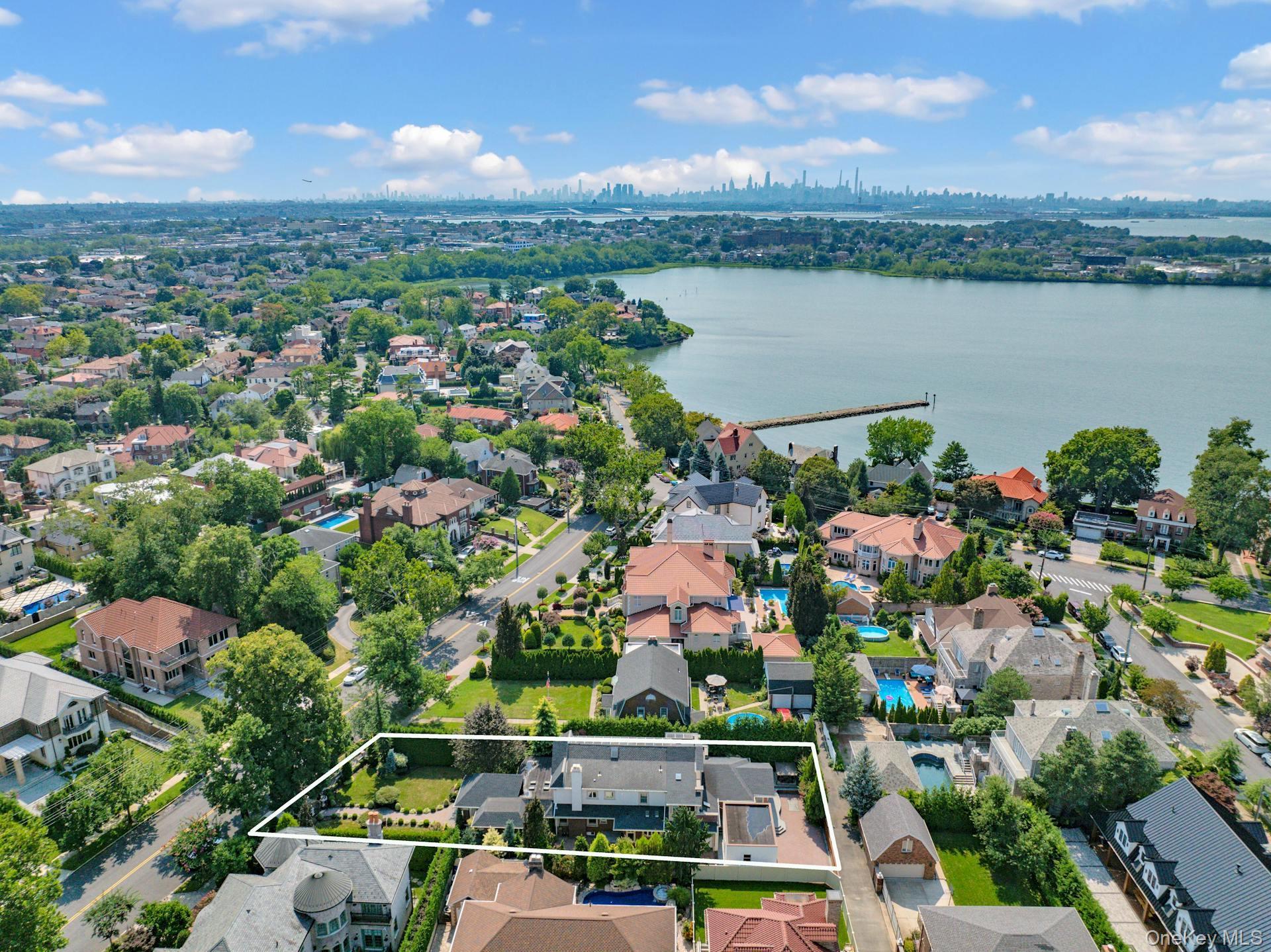 Single Family Boulevard  Queens, NY 11357, MLS-955585-44