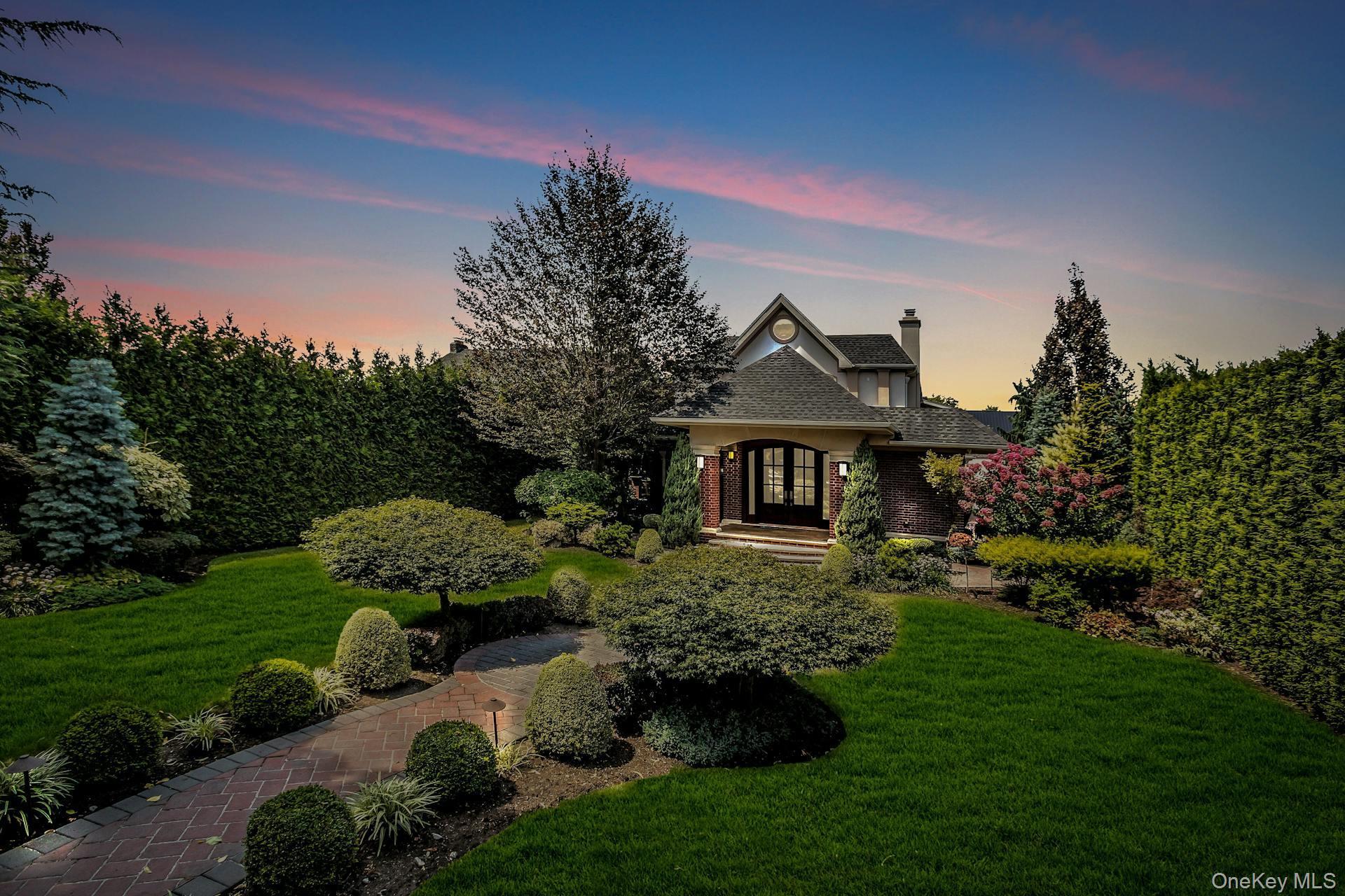 Single Family Boulevard  Queens, NY 11357, MLS-955585-47