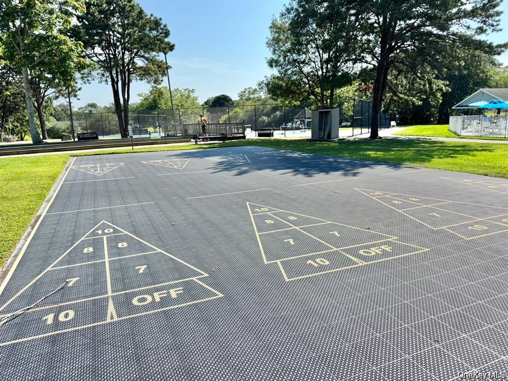 Single Family Village  Suffolk County, NY 11949, MLS-955586-16