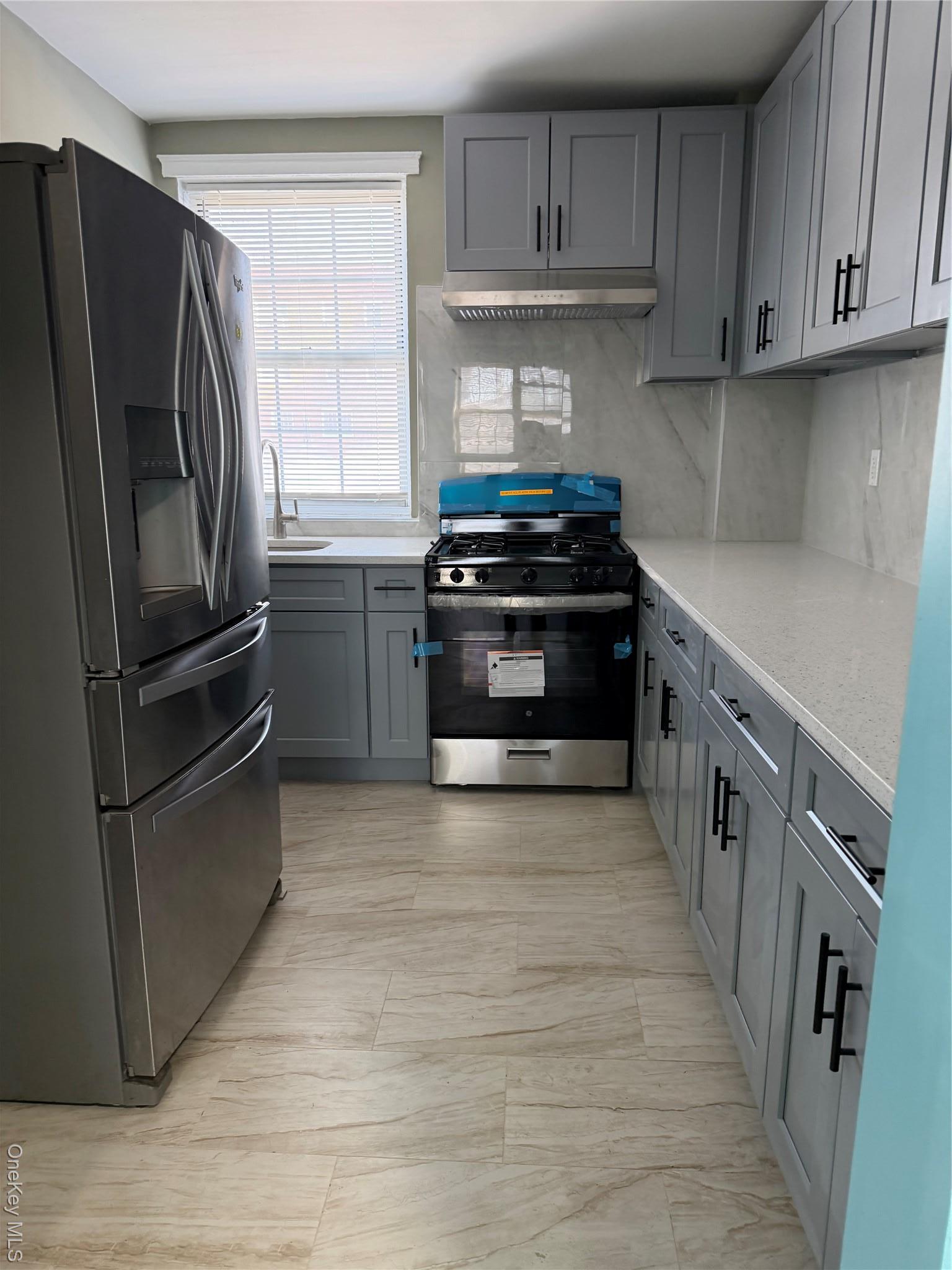 Coop Park Drive E  Queens, NY 11367, MLS-955605-3