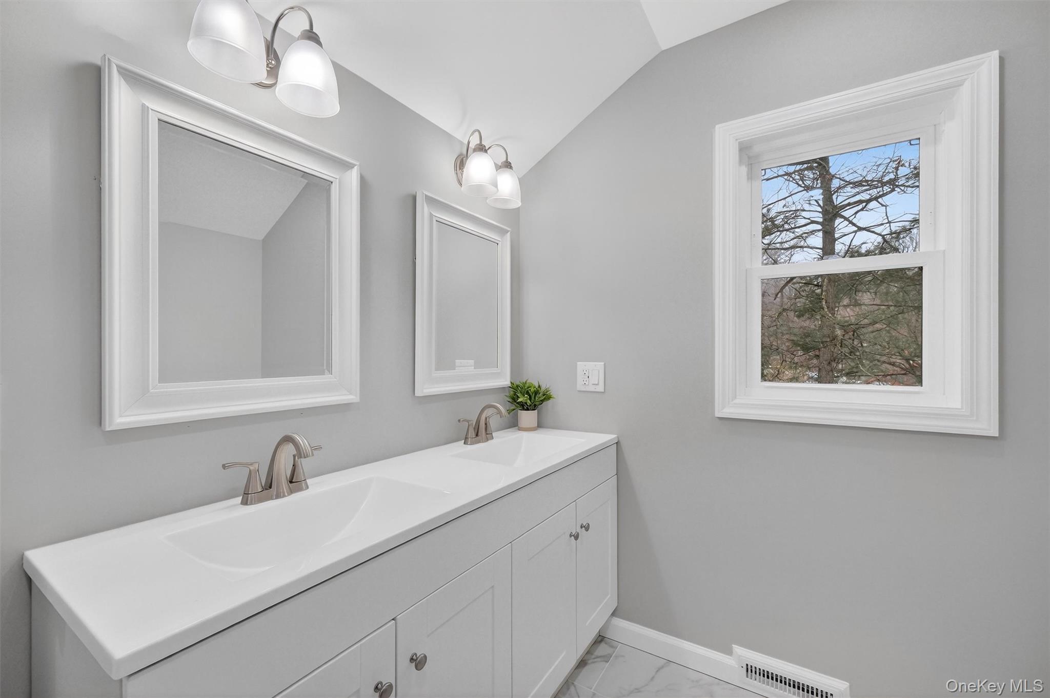 Single Family Avon Putnam County, NY 10537, MLS-955612-32