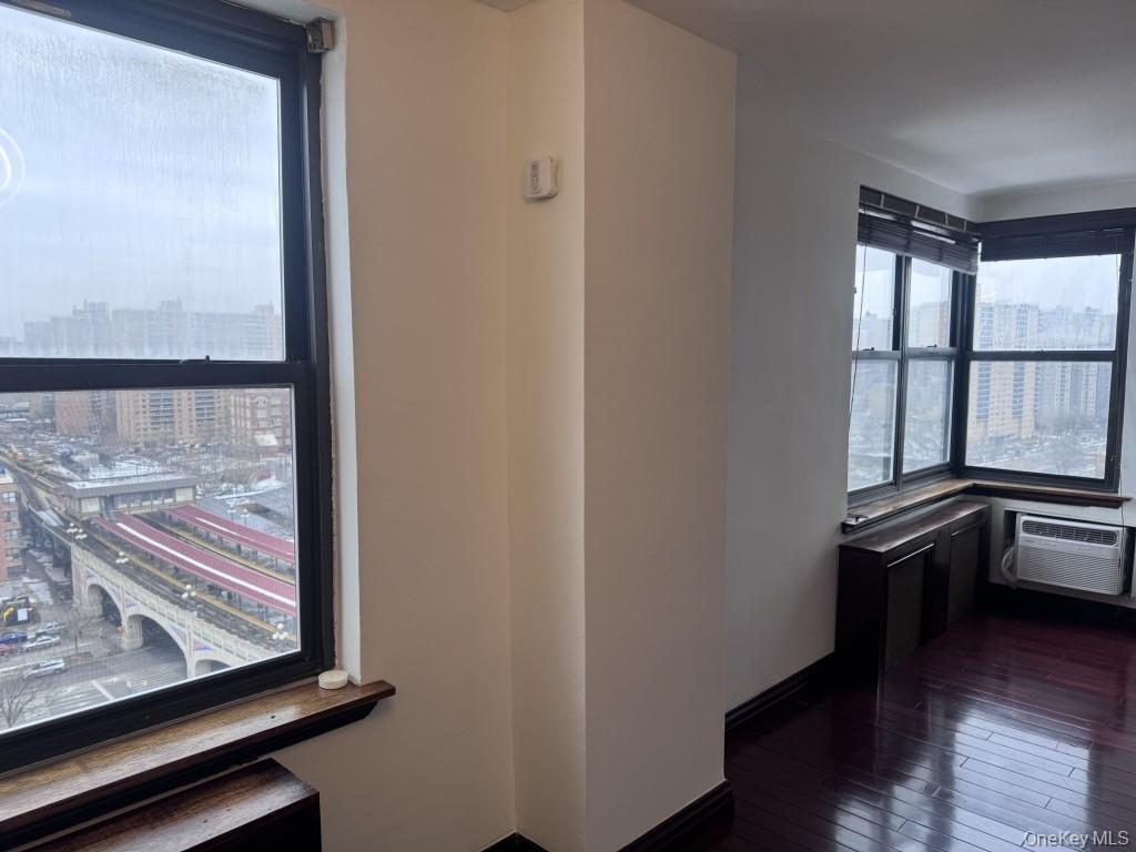 Coop Brighton 1st  Brooklyn, NY 11235, MLS-955647-12