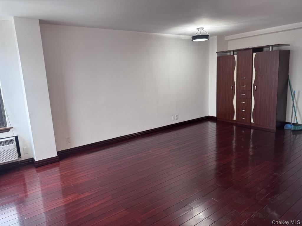 Coop Brighton 1st  Brooklyn, NY 11235, MLS-955647-13