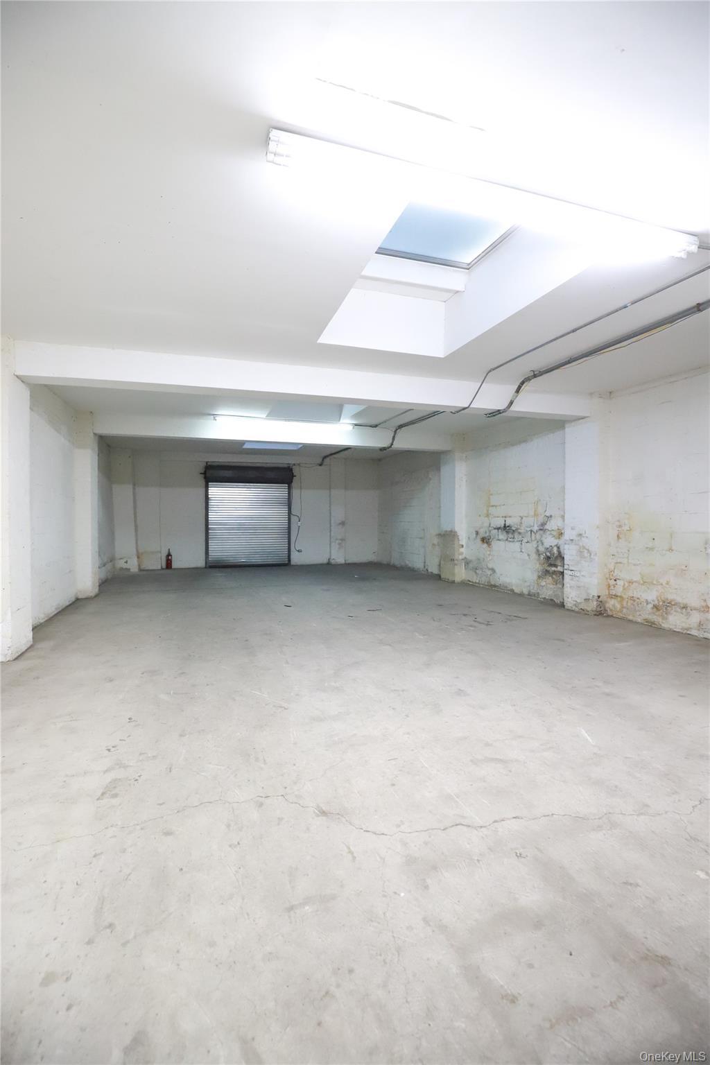 Commercial Lease 37th  Queens, NY 11106, MLS-955658-13