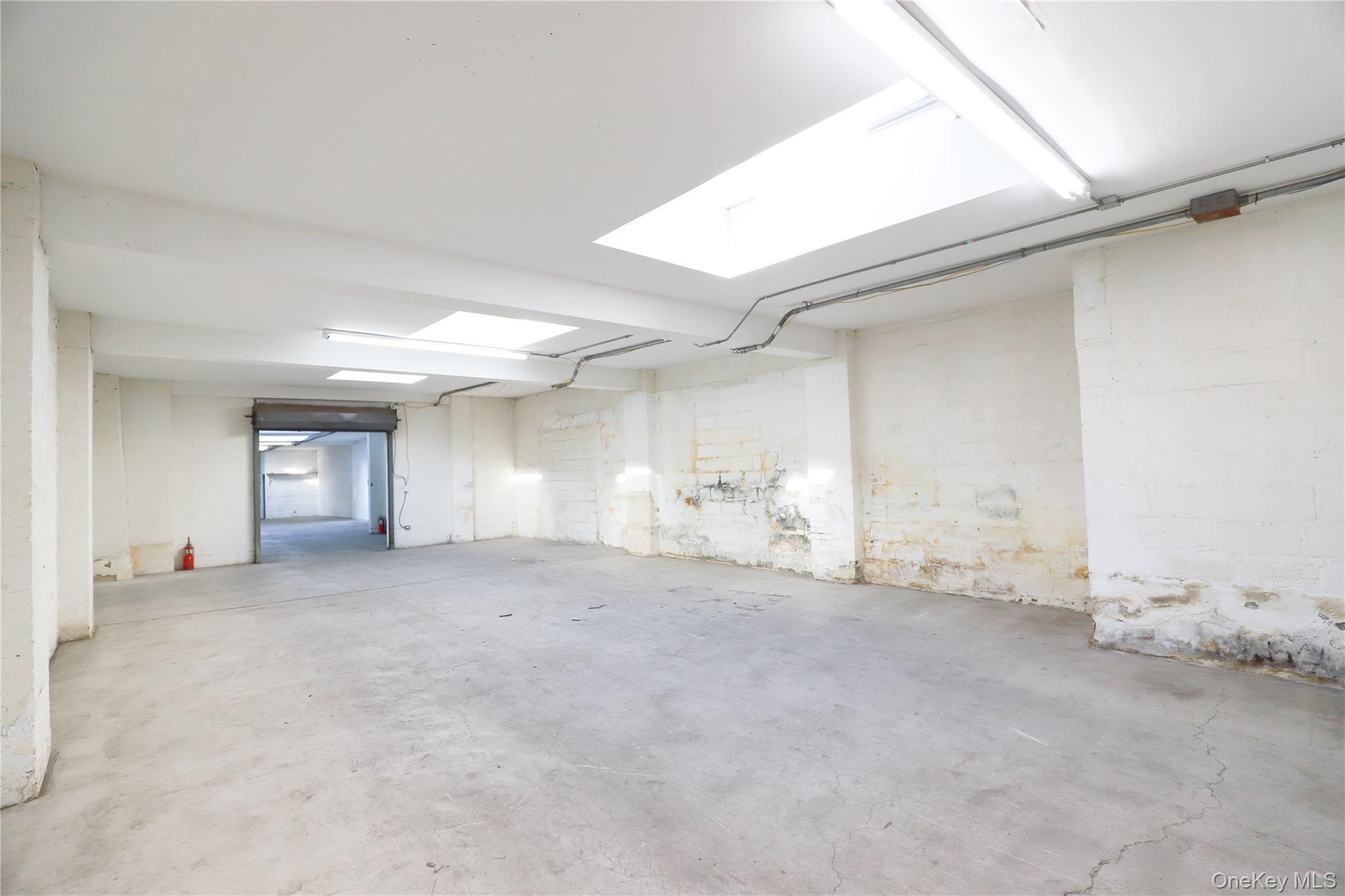 Commercial Lease 37th  Queens, NY 11106, MLS-955658-8