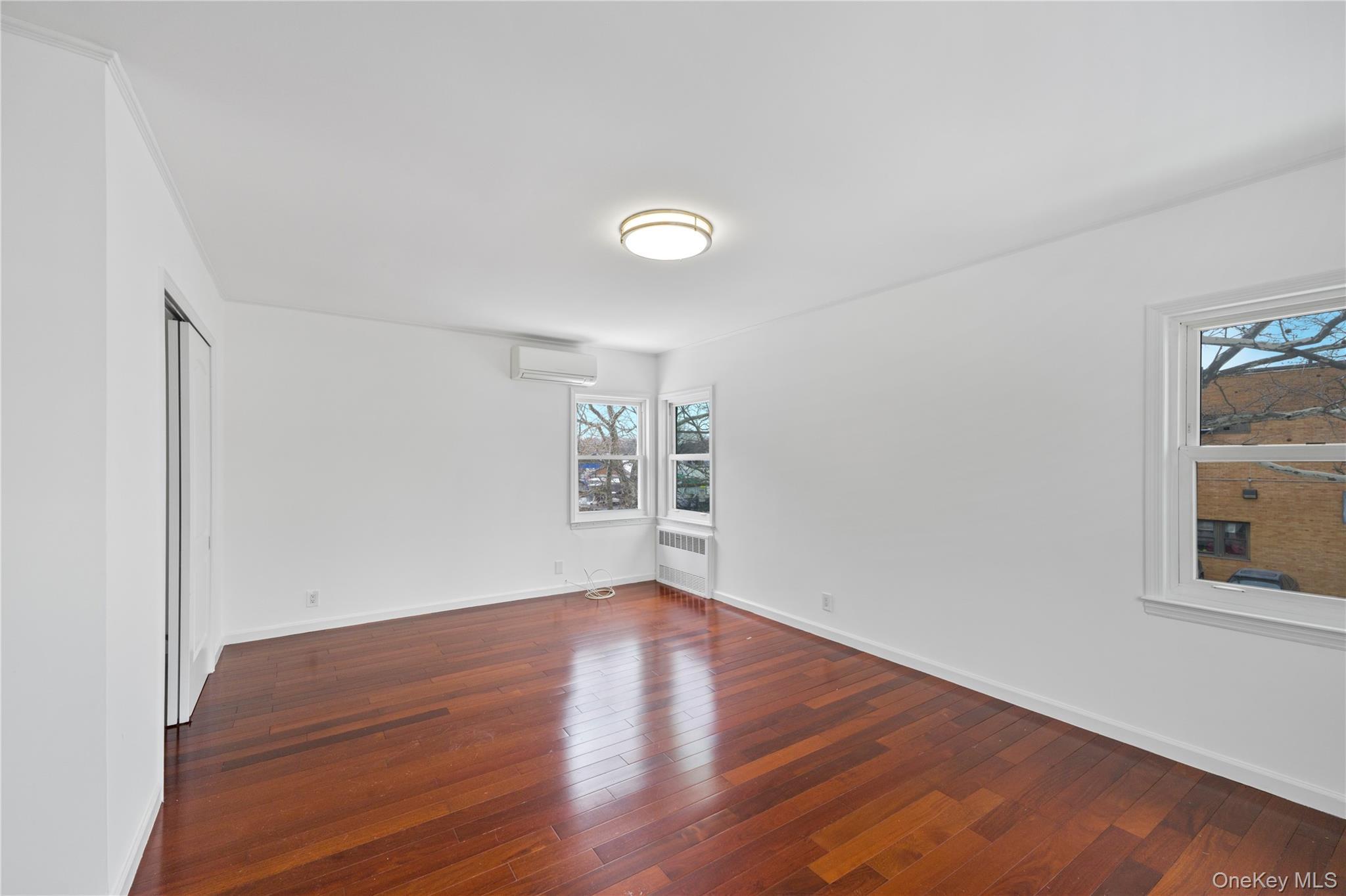 Single Family Utopia Queens, NY 11365, MLS-955659-21