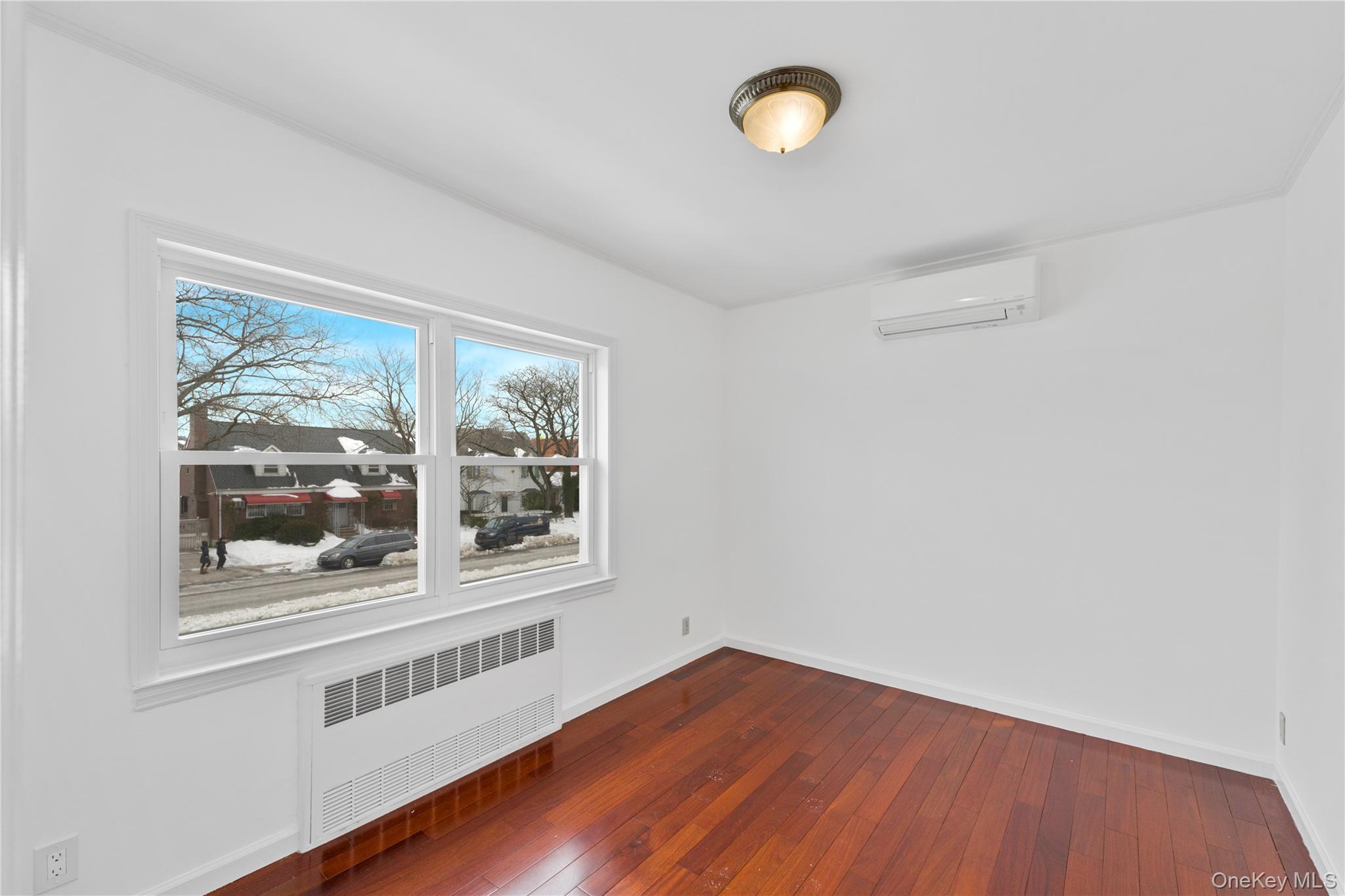 Single Family Utopia Queens, NY 11365, MLS-955659-25