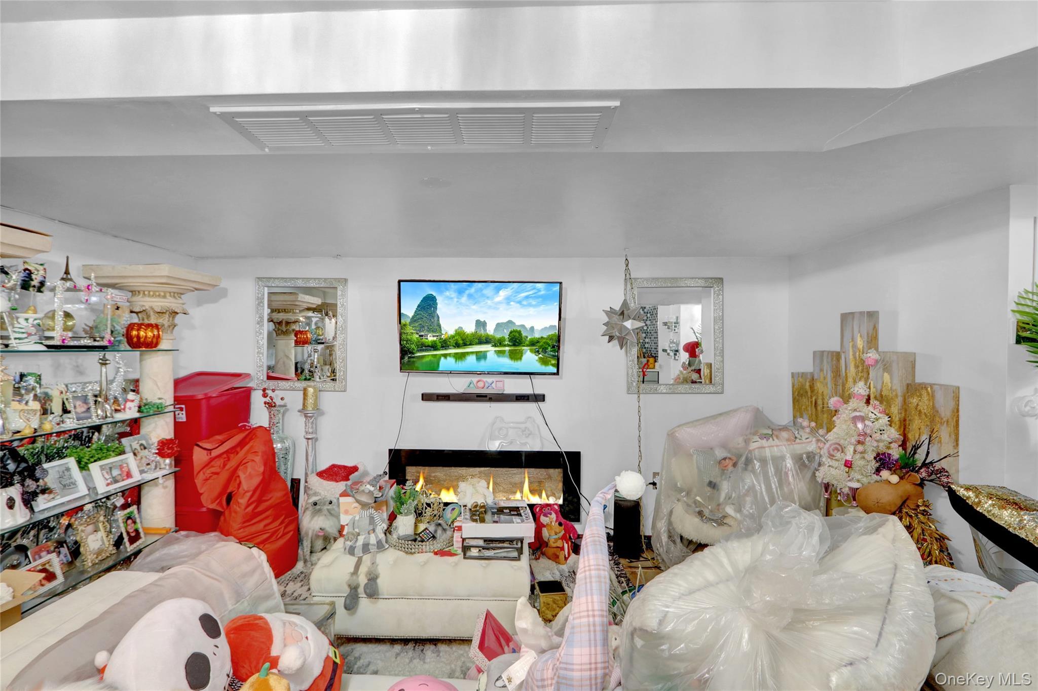 Single Family 77th Queens, NY 11379, MLS-955686-15