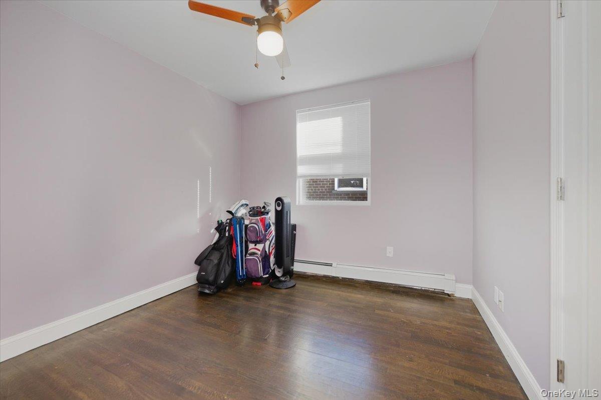 Single Family Huntington  Bronx, NY 10465, MLS-955692-8