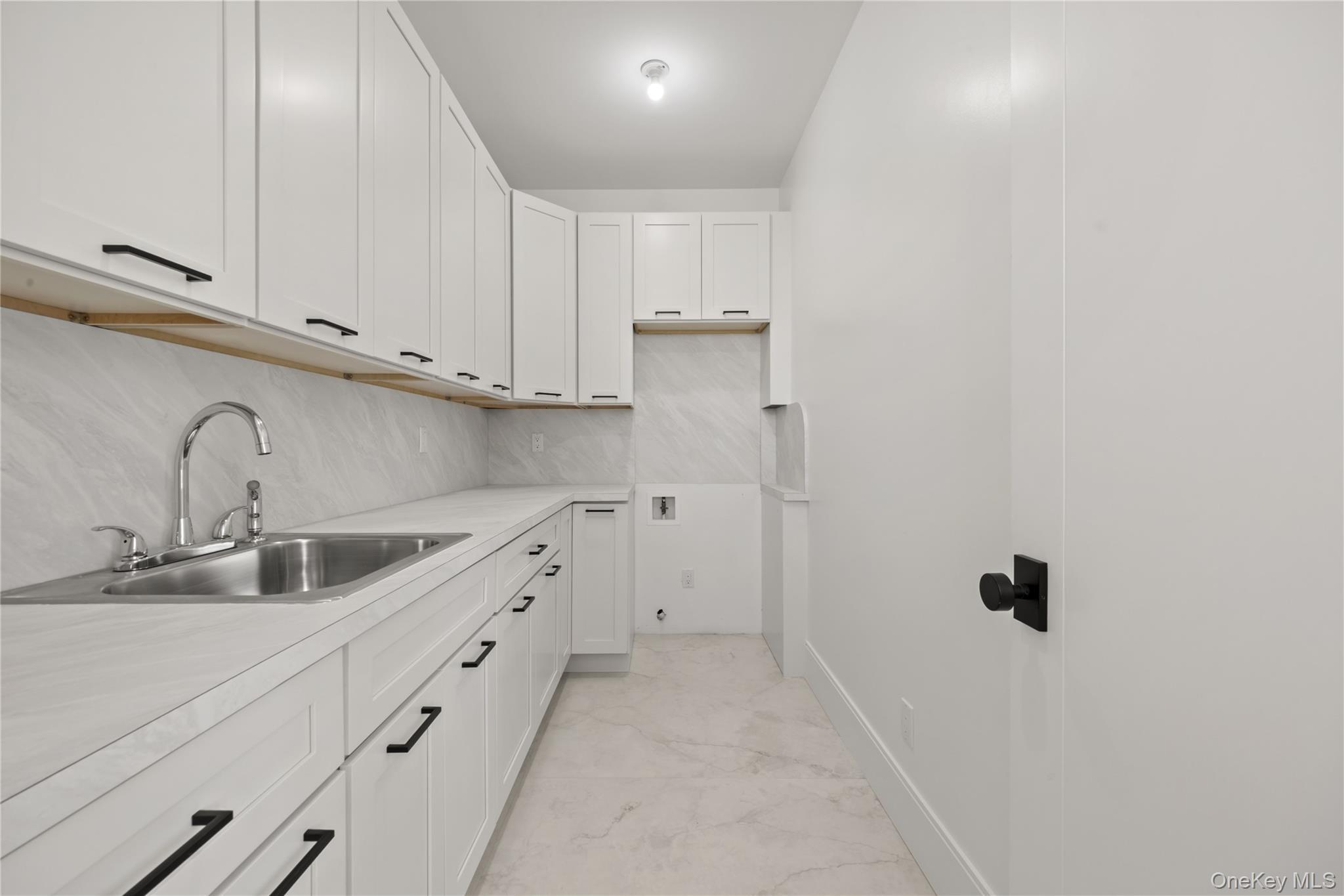 Condo Dykstras  Rockland County, NY 10952, MLS-955694-16