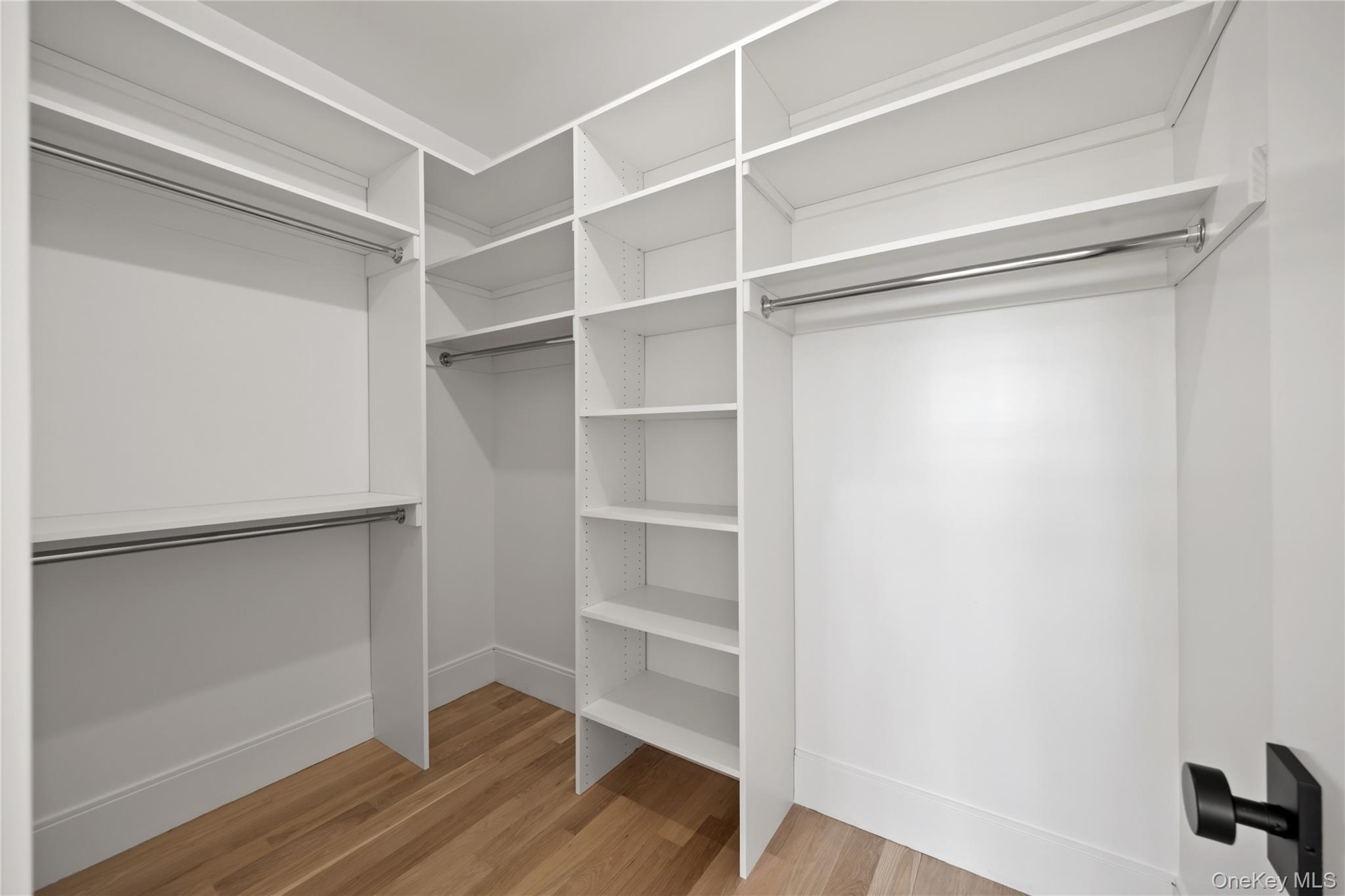 Condo Dykstras  Rockland County, NY 10952, MLS-955694-24