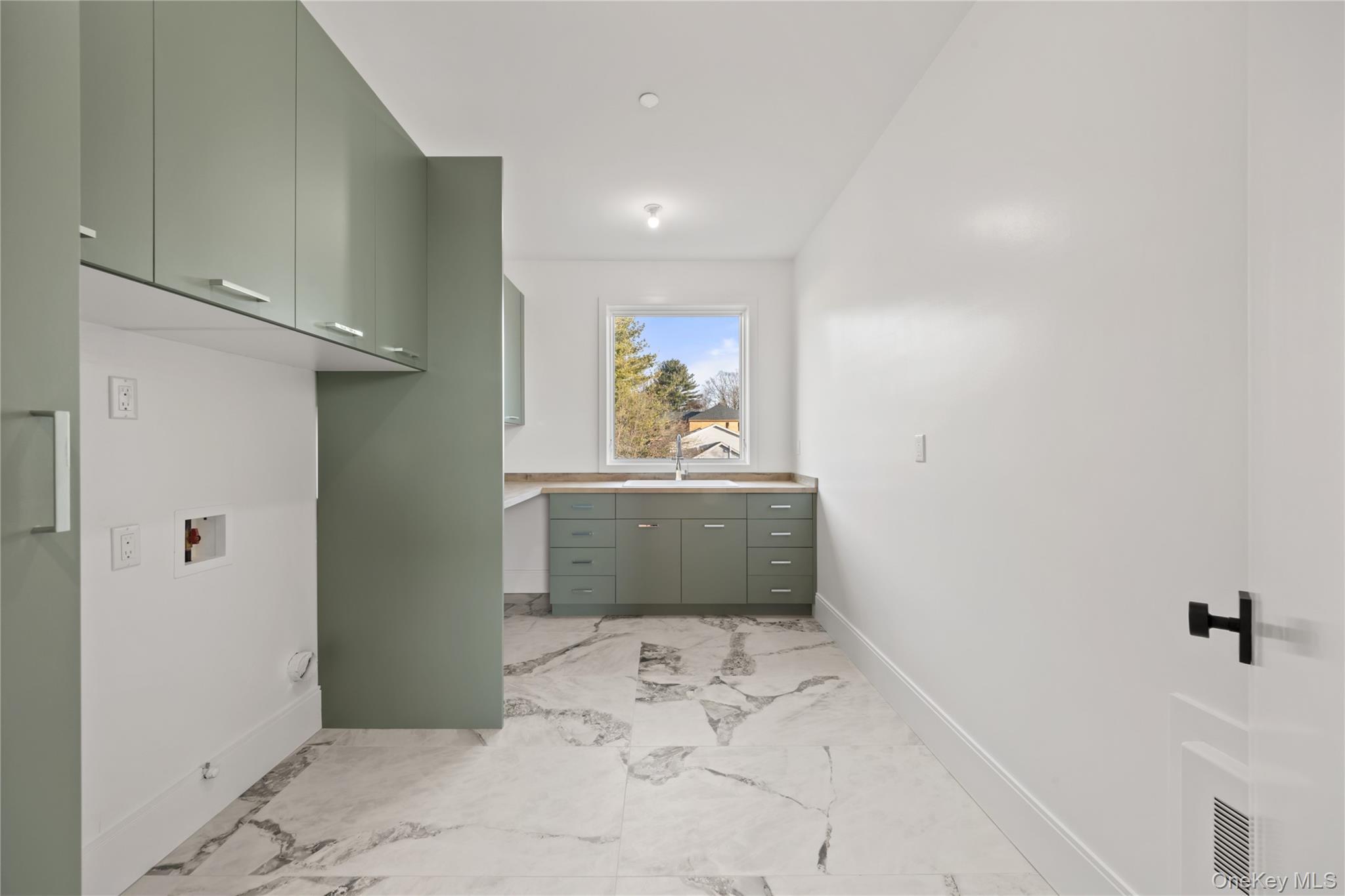 Condo Dykstras  Rockland County, NY 10952, MLS-955694-35