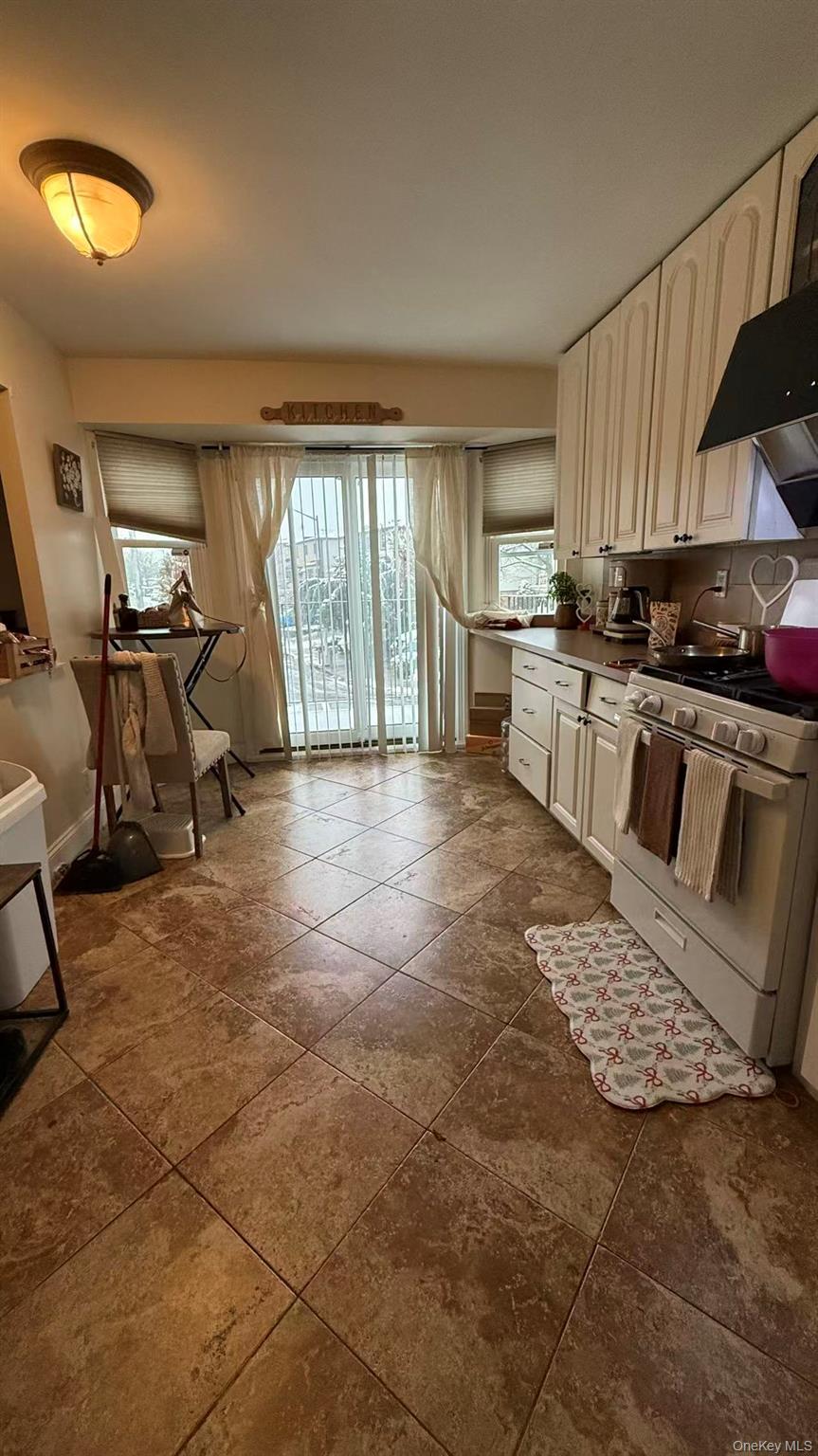 Single Family Gauldy Staten Island, NY 10314, MLS-955740-8