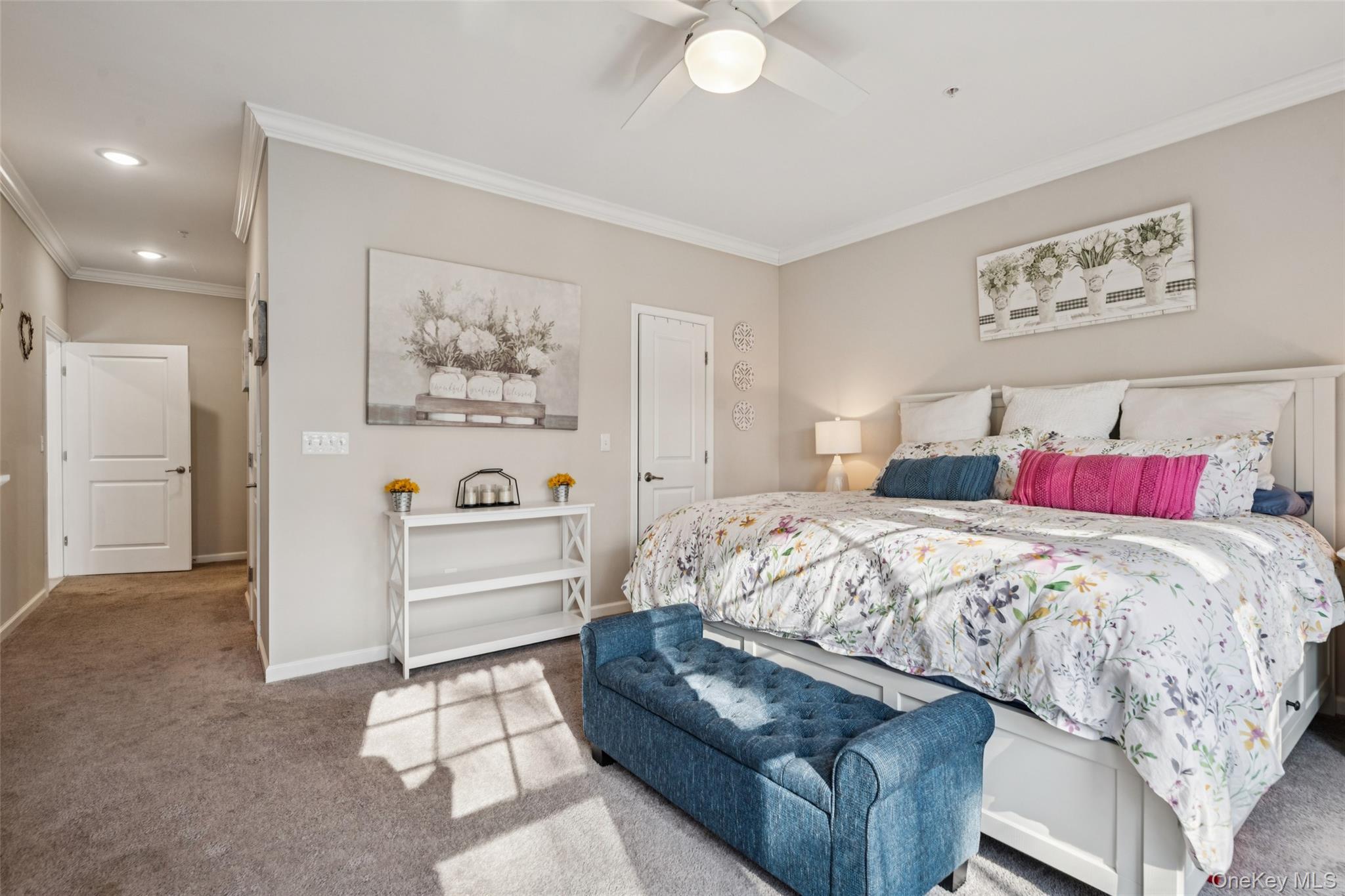 Condo Greentree  Suffolk County, NY 11967, MLS-955814-17