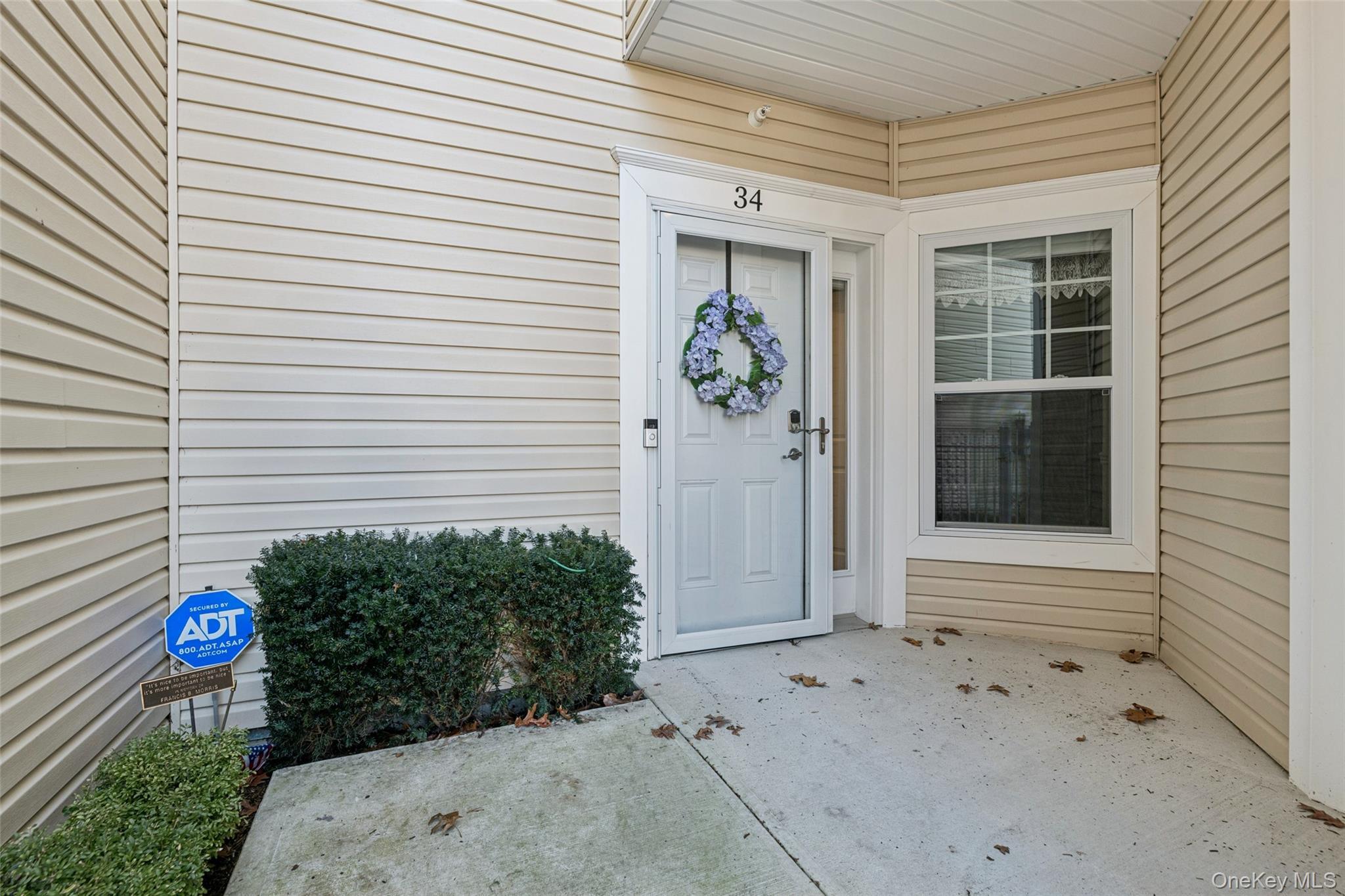 Condo Greentree  Suffolk County, NY 11967, MLS-955814-2