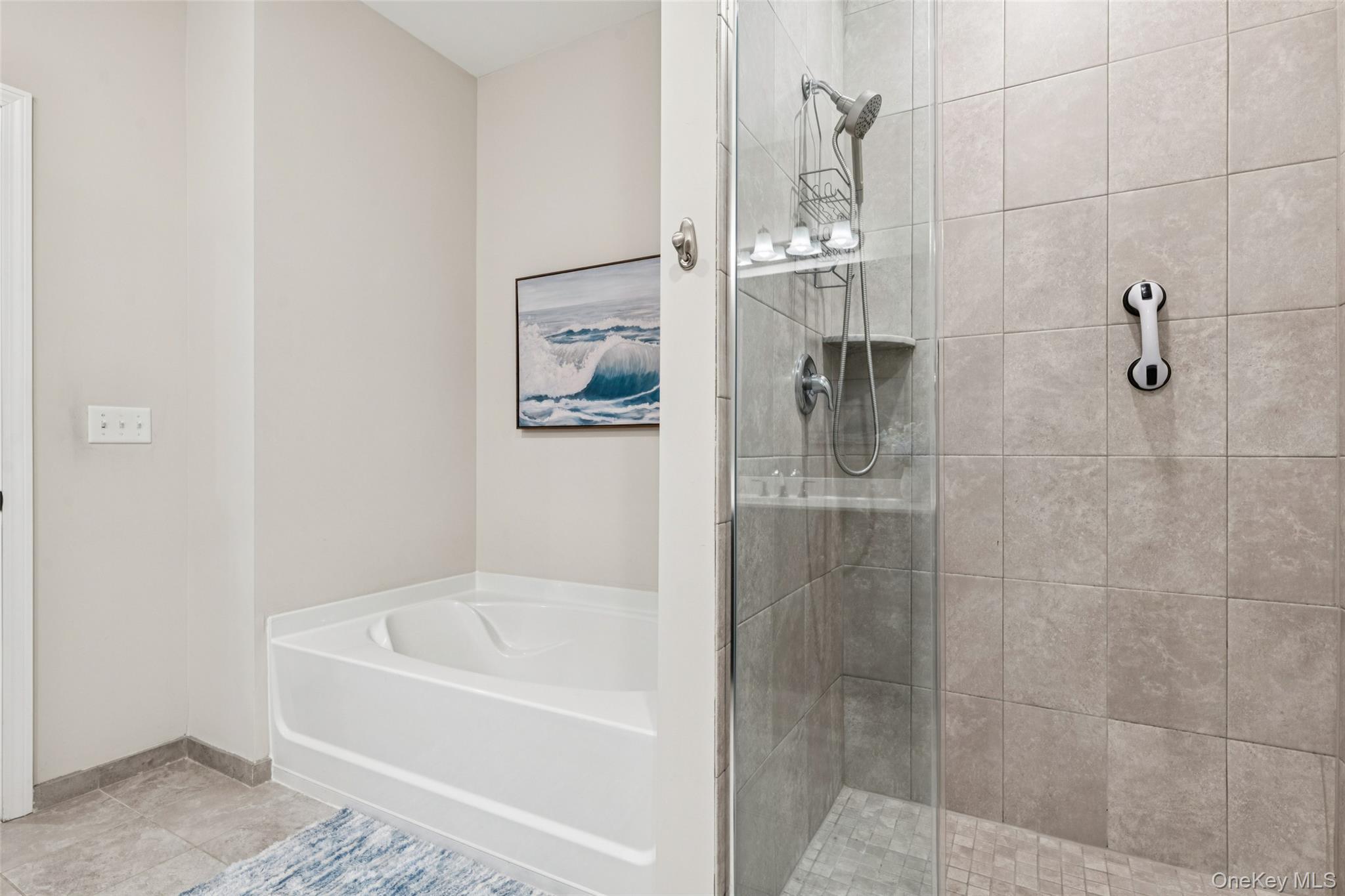 Condo Greentree  Suffolk County, NY 11967, MLS-955814-21