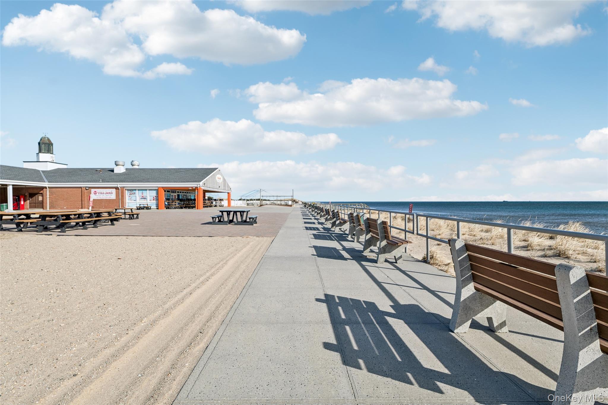 Condo Greentree  Suffolk County, NY 11967, MLS-955814-34