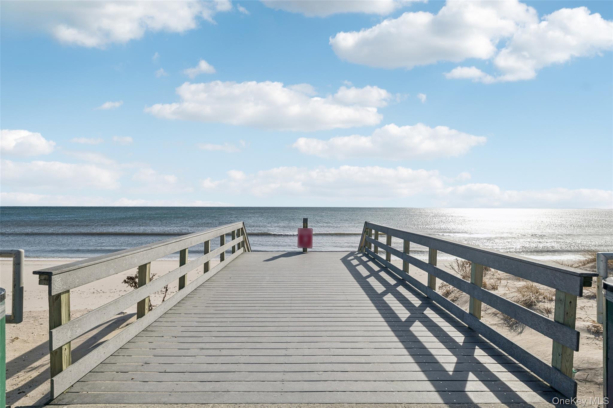 Condo Greentree  Suffolk County, NY 11967, MLS-955814-35