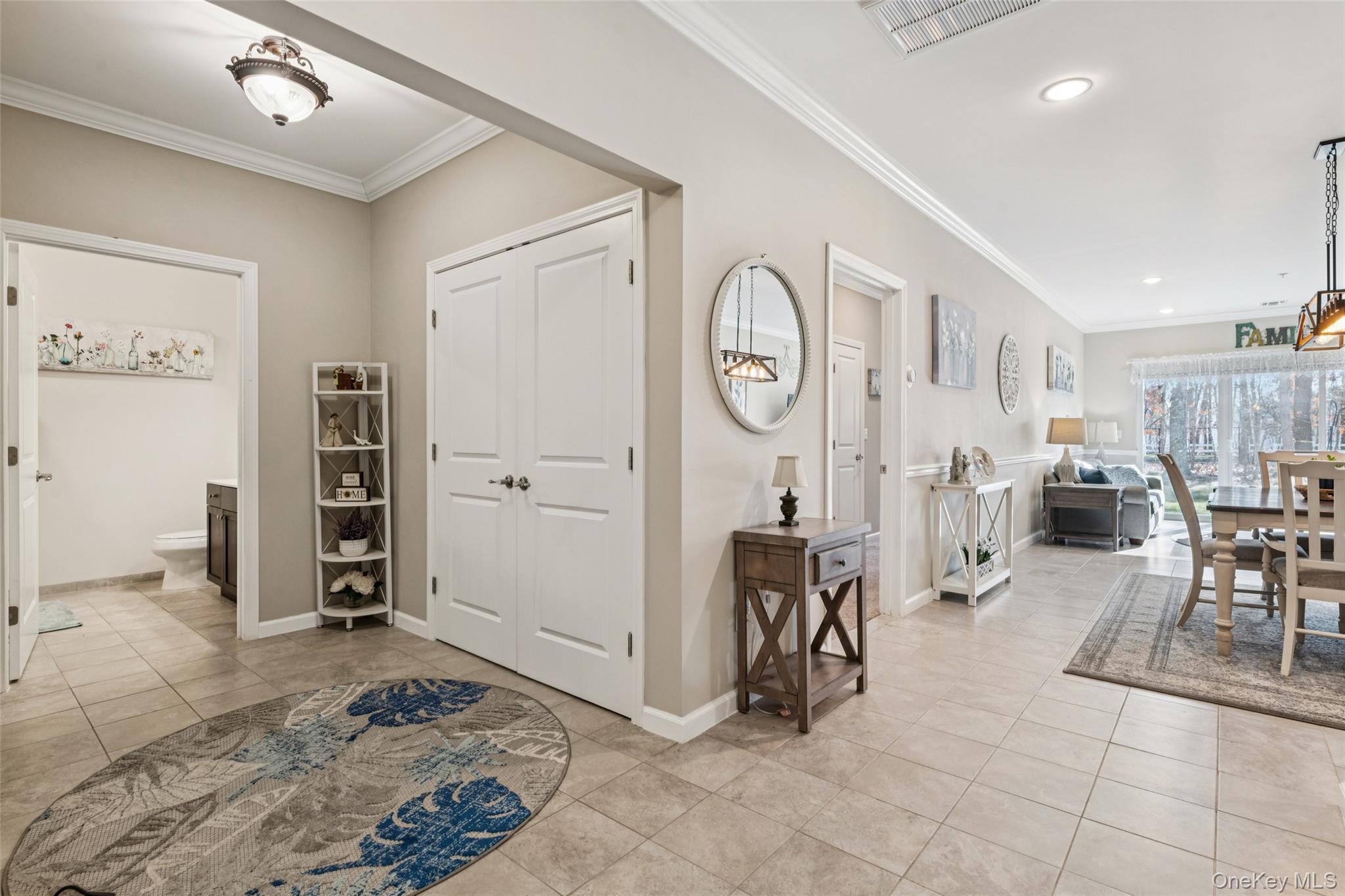 Condo Greentree  Suffolk County, NY 11967, MLS-955814-4